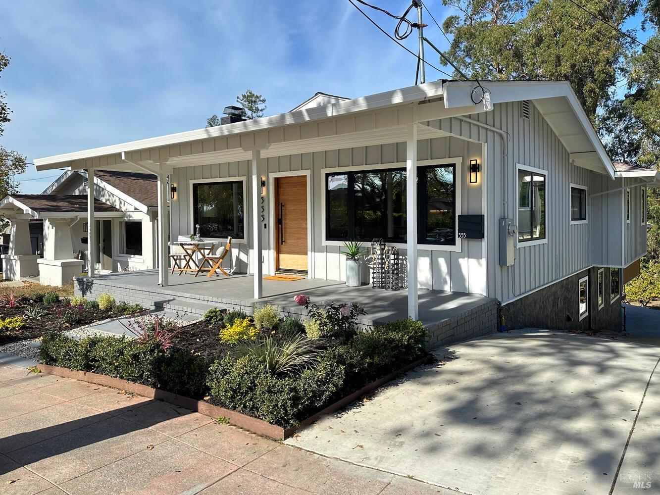 Detail Gallery Image 57 of 87 For 355 Moraga Ave, Piedmont,  CA 94611 - 4 Beds | 4/1 Baths