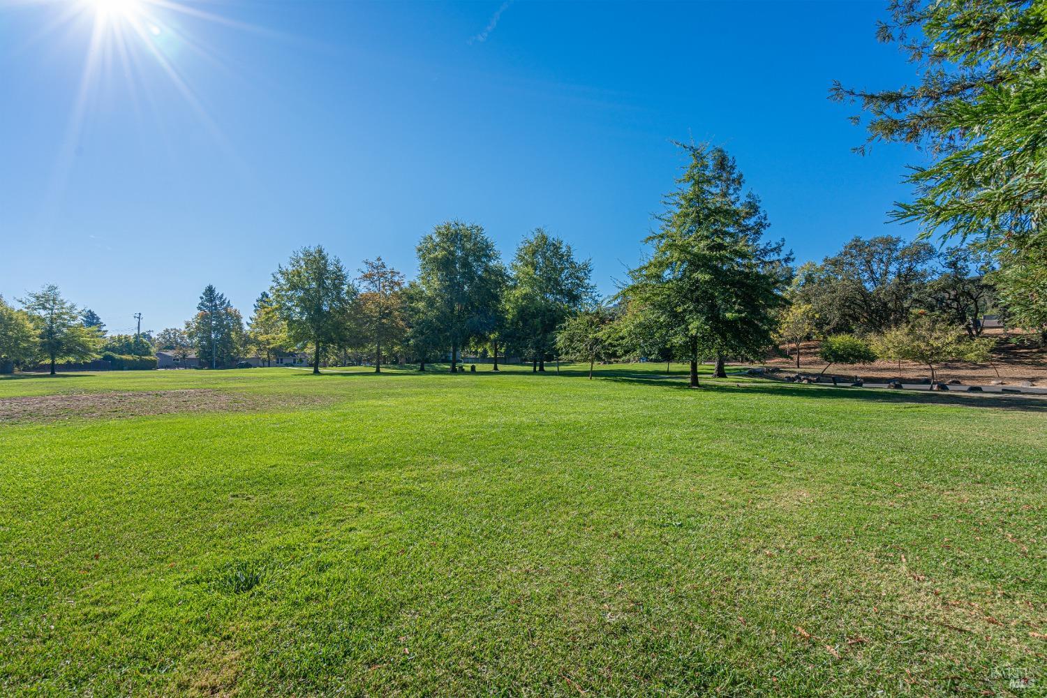 Detail Gallery Image 49 of 52 For 2711 Wawona Ct, Santa Rosa,  CA 95405 - 3 Beds | 2 Baths