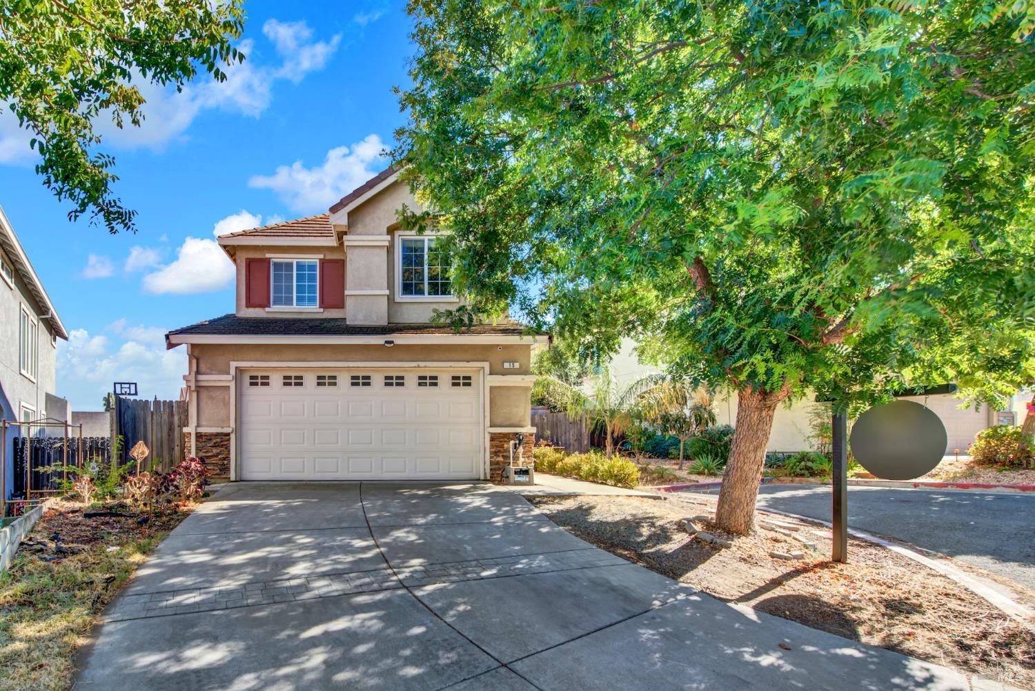 Detail Gallery Image 1 of 66 For 15 Cardinale Ct, Pittsburg,  CA 94565 - 3 Beds | 2/1 Baths