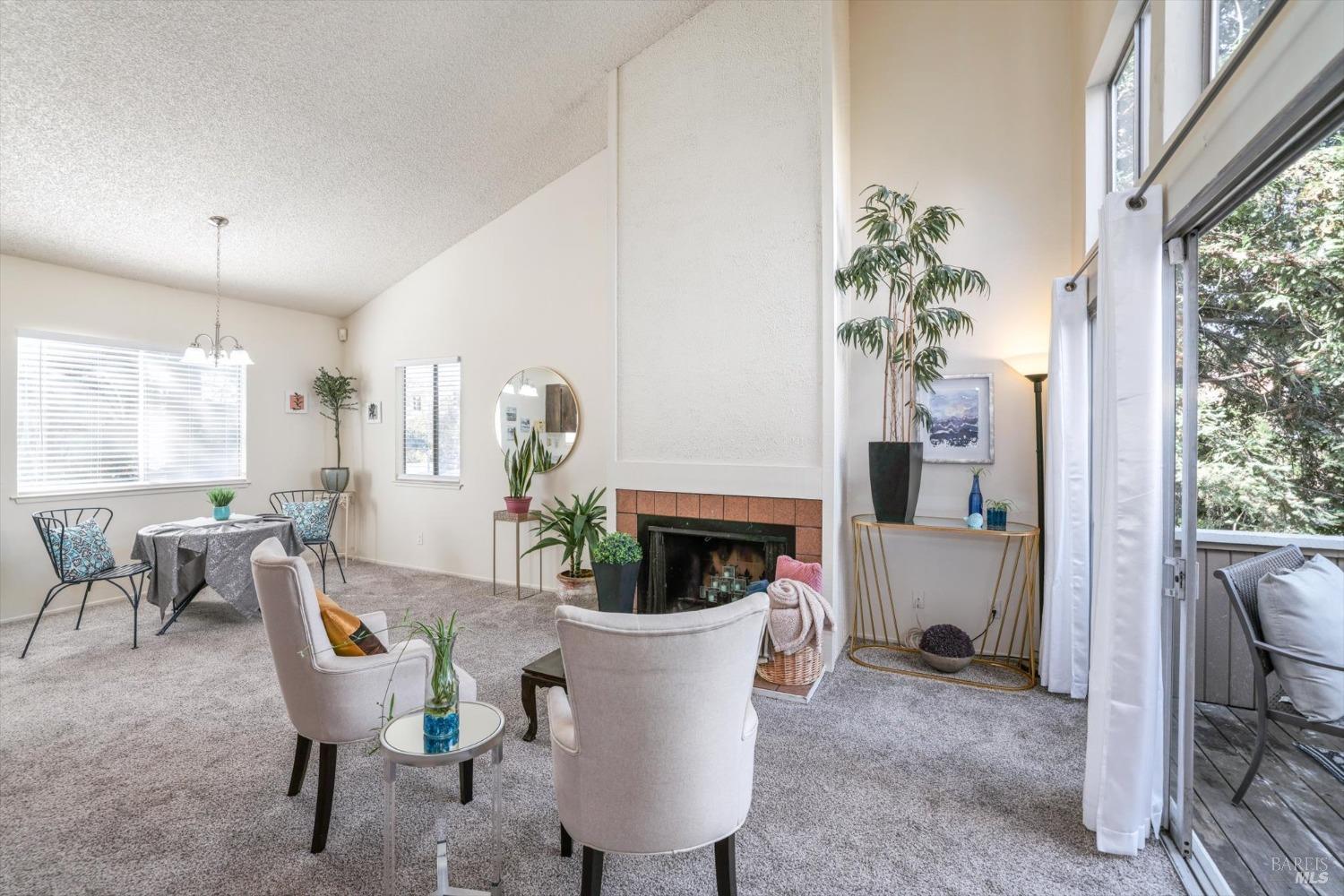 Detail Gallery Image 5 of 38 For 3901 Clayton Rd #66,  Concord,  CA 94521 - 2 Beds | 1 Baths