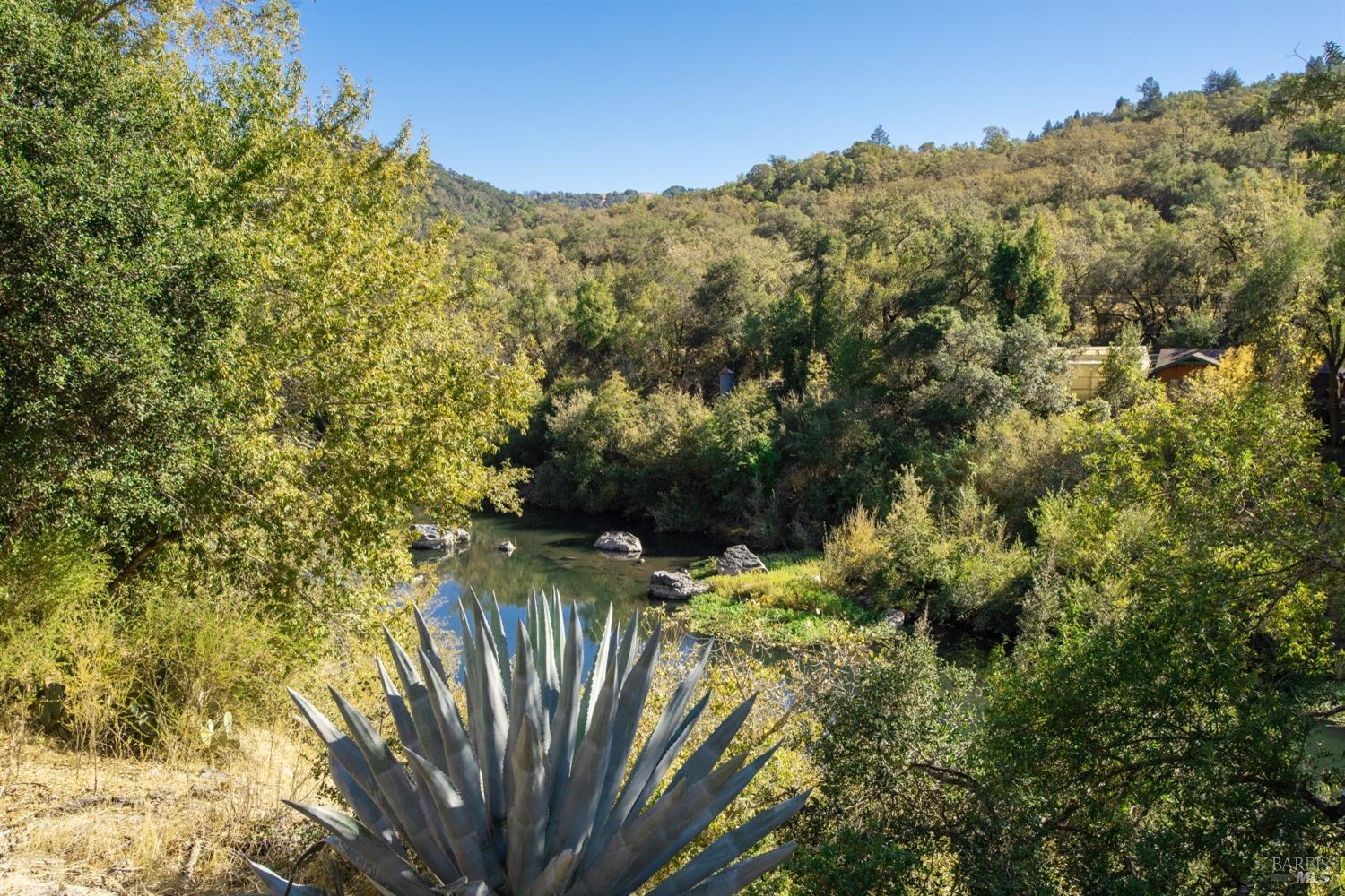 Detail Gallery Image 22 of 26 For 1933 S Fitch Mountain Rd, Healdsburg,  CA 95448 - 1 Beds | 1 Baths