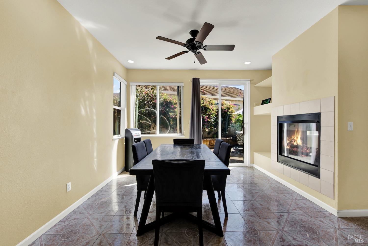 Detail Gallery Image 22 of 66 For 15 Cardinale Ct, Pittsburg,  CA 94565 - 3 Beds | 2/1 Baths