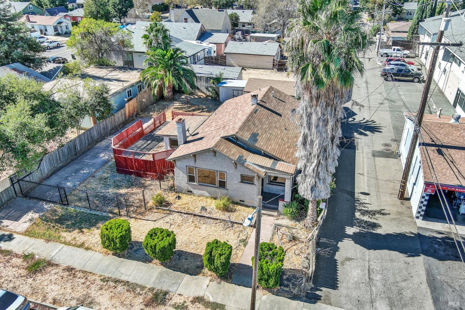 Detail Gallery Image 5 of 71 For 519 Taylor St, Fairfield,  CA 94533 - 3 Beds | 1/1 Baths