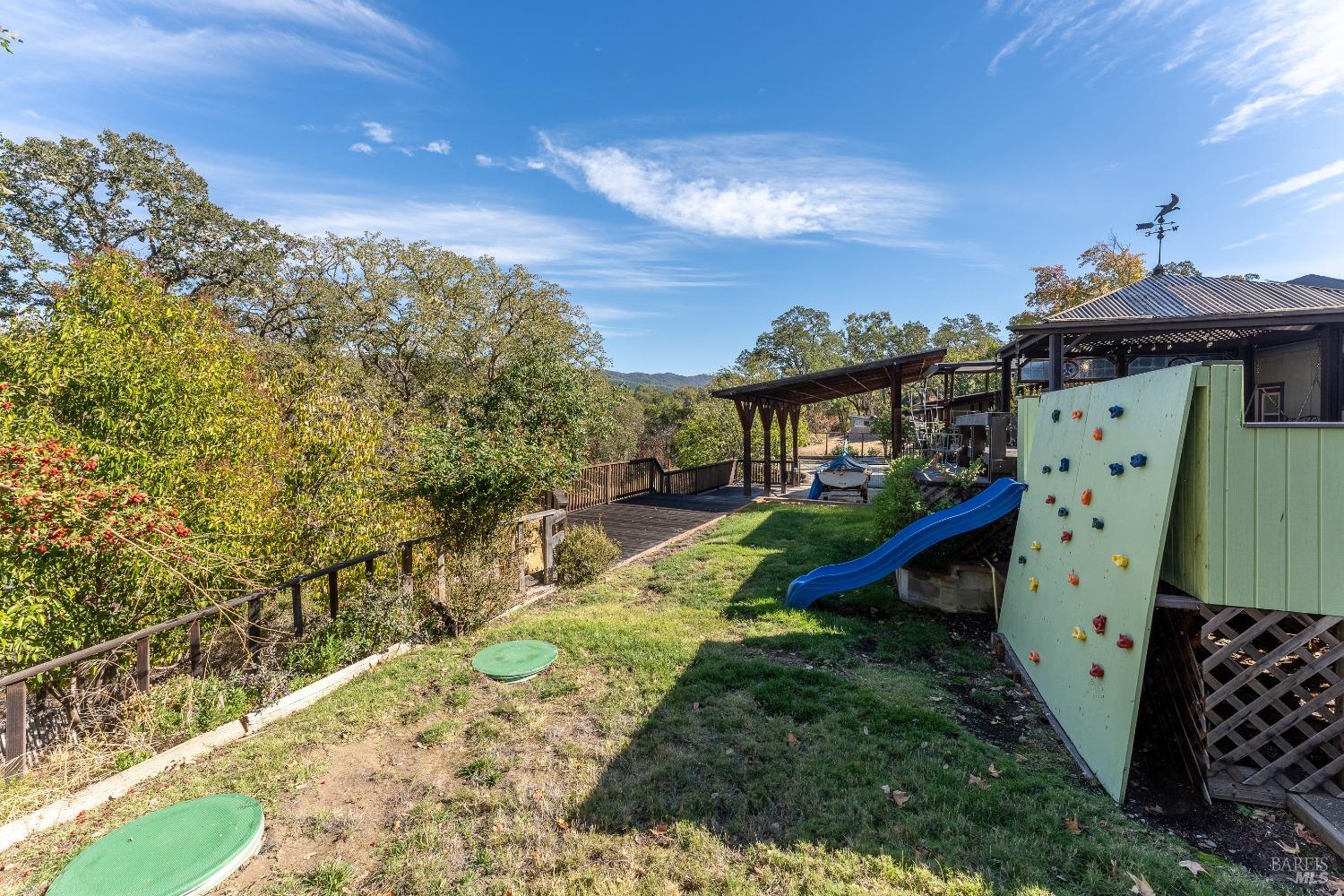 Detail Gallery Image 42 of 60 For 1800 Ridge Rd, Ukiah,  CA 95482 - 4 Beds | 2/1 Baths