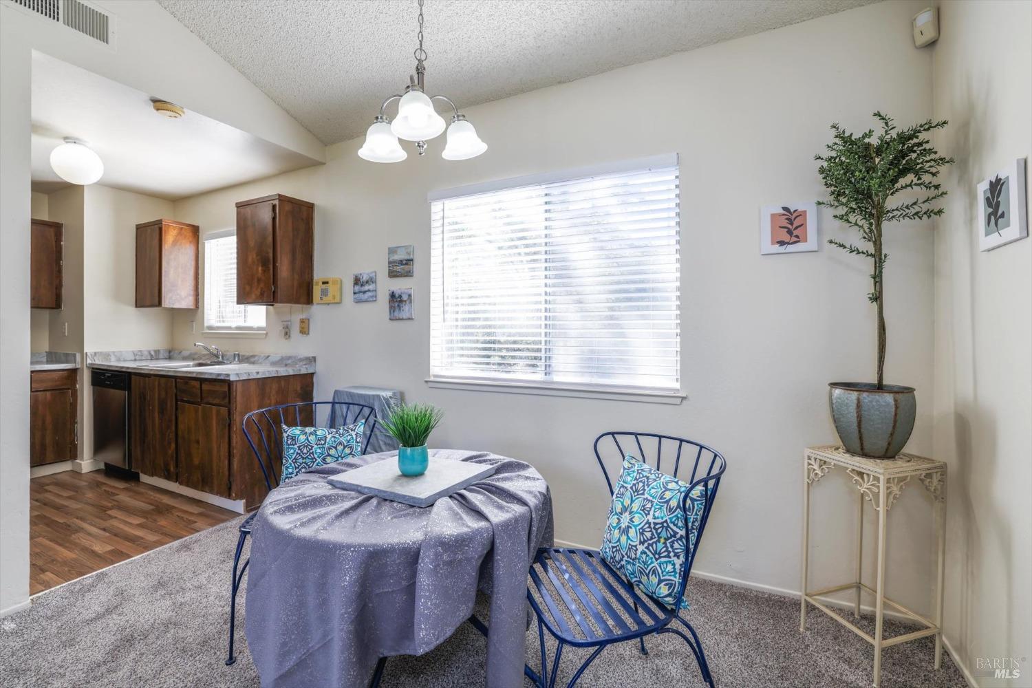 Detail Gallery Image 9 of 38 For 3901 Clayton Rd #66,  Concord,  CA 94521 - 2 Beds | 1 Baths