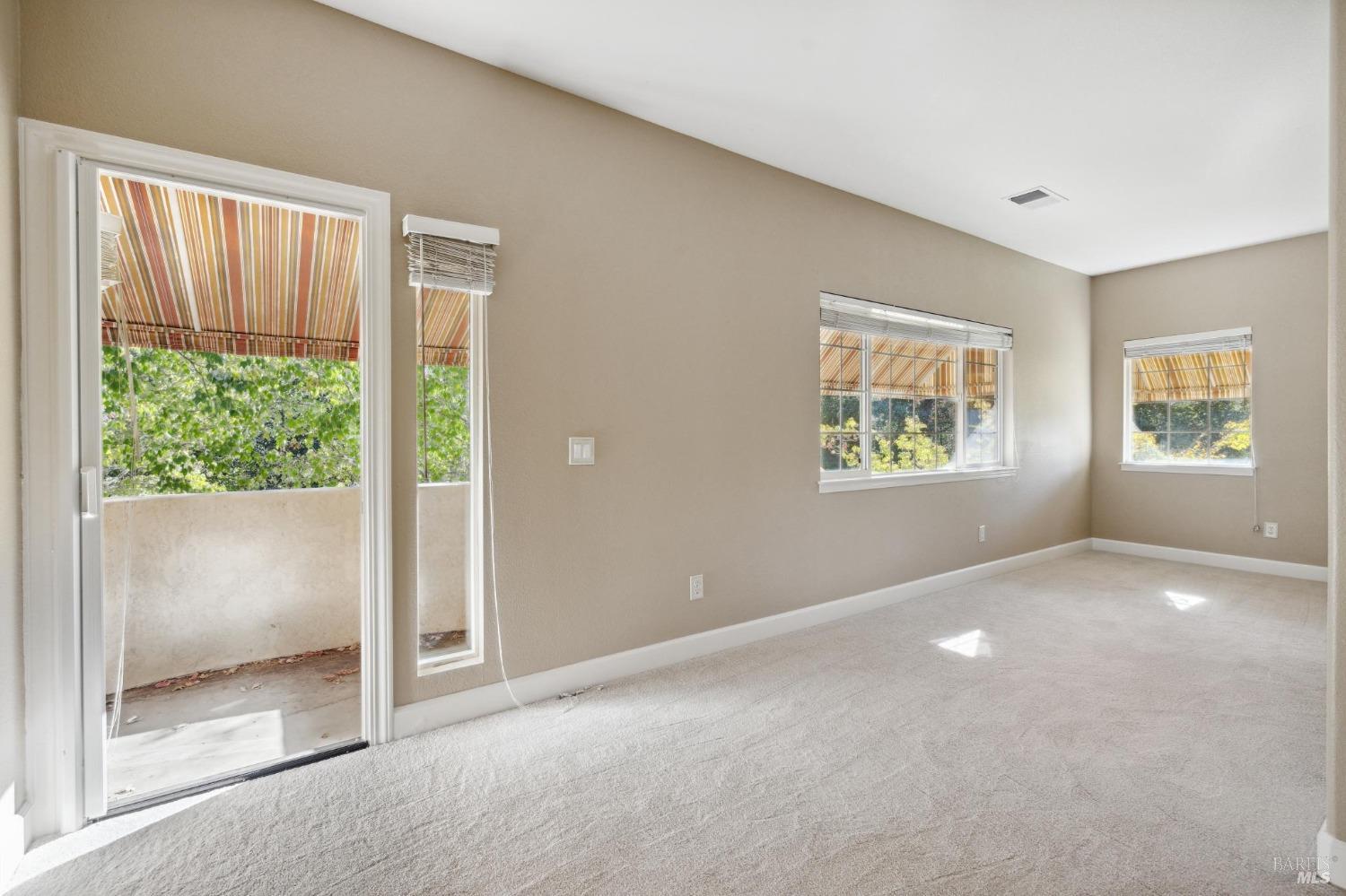 Detail Gallery Image 17 of 36 For 1166 Meadowcreek Cir, Saint Helena,  CA 94574 - 3 Beds | 2/1 Baths