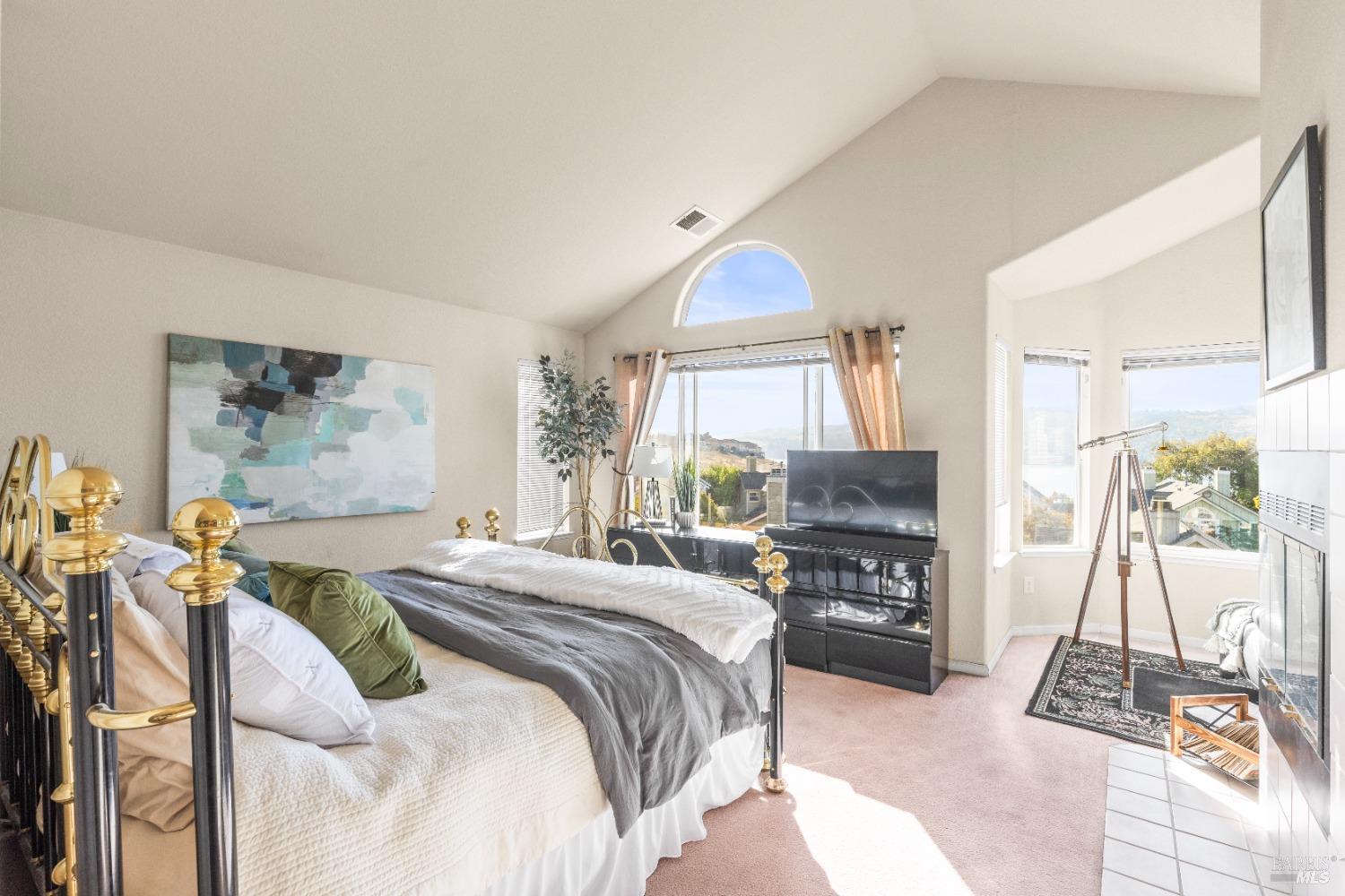 Detail Gallery Image 33 of 54 For 15 Marina Ridge Ct, Vallejo,  CA 94591 - 3 Beds | 2/1 Baths