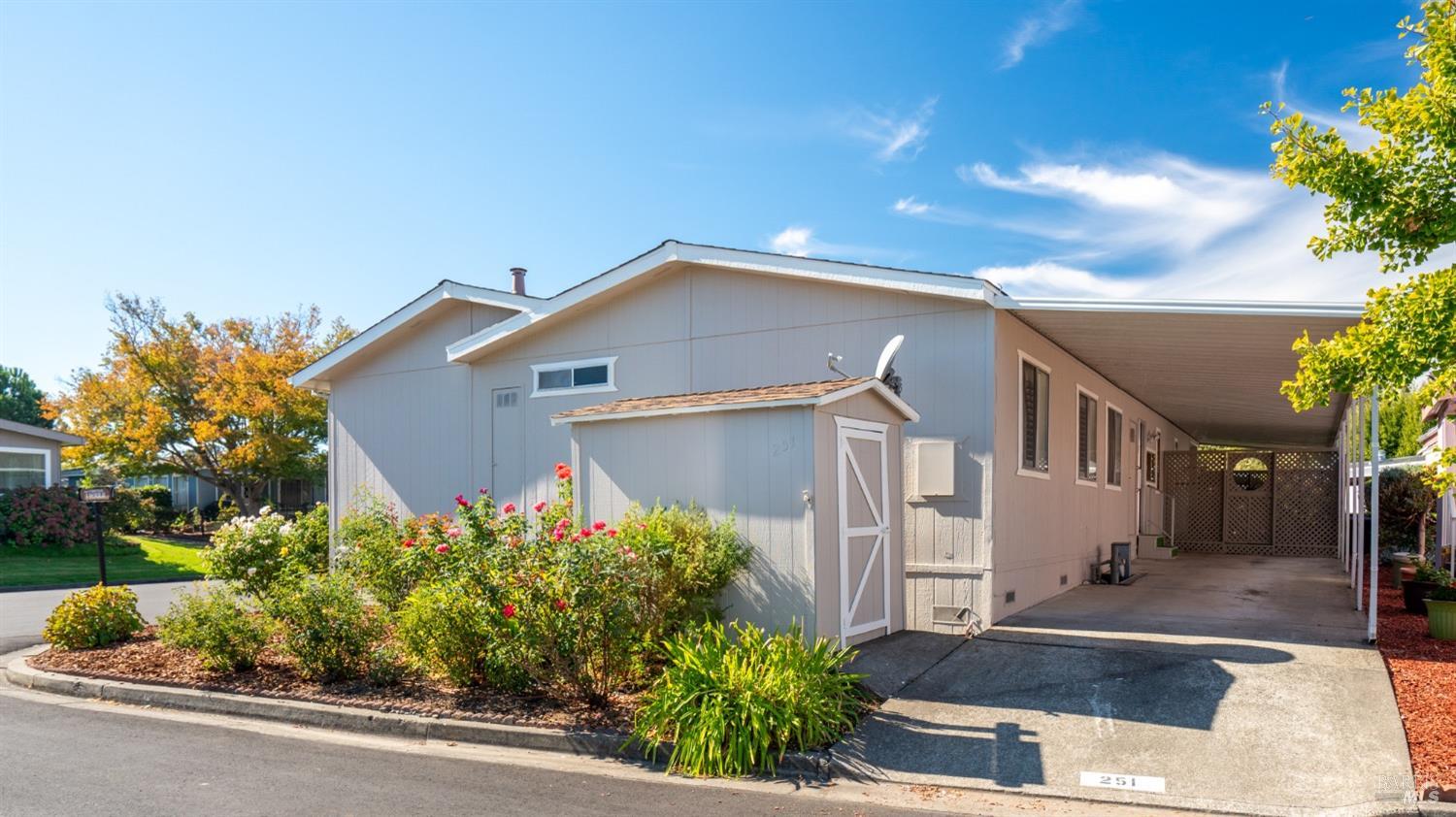 Detail Gallery Image 15 of 24 For 251 Circulo Tierra Ct, Rohnert Park,  CA 94928 - 2 Beds | 2 Baths