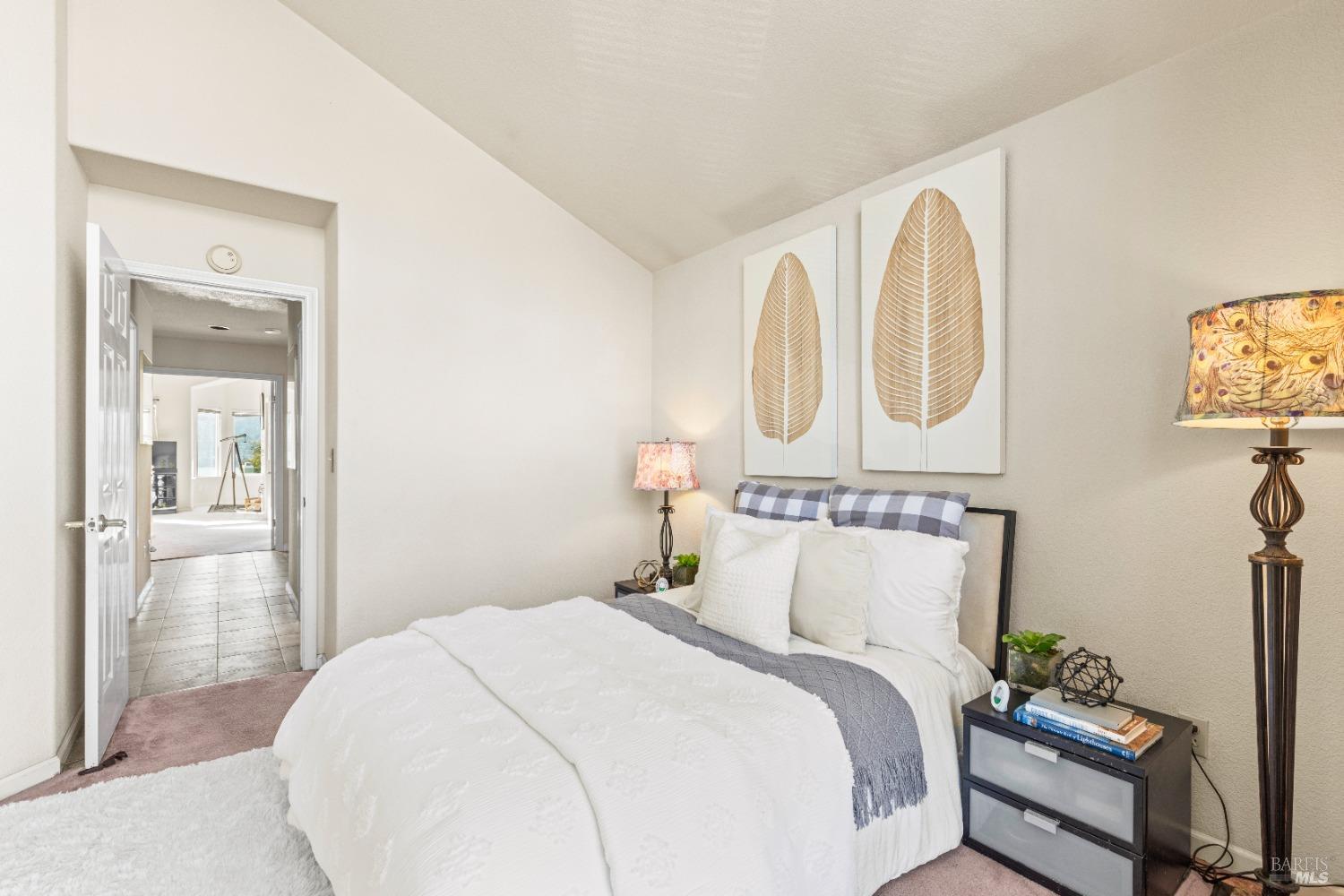 Detail Gallery Image 30 of 54 For 15 Marina Ridge Ct, Vallejo,  CA 94591 - 3 Beds | 2/1 Baths