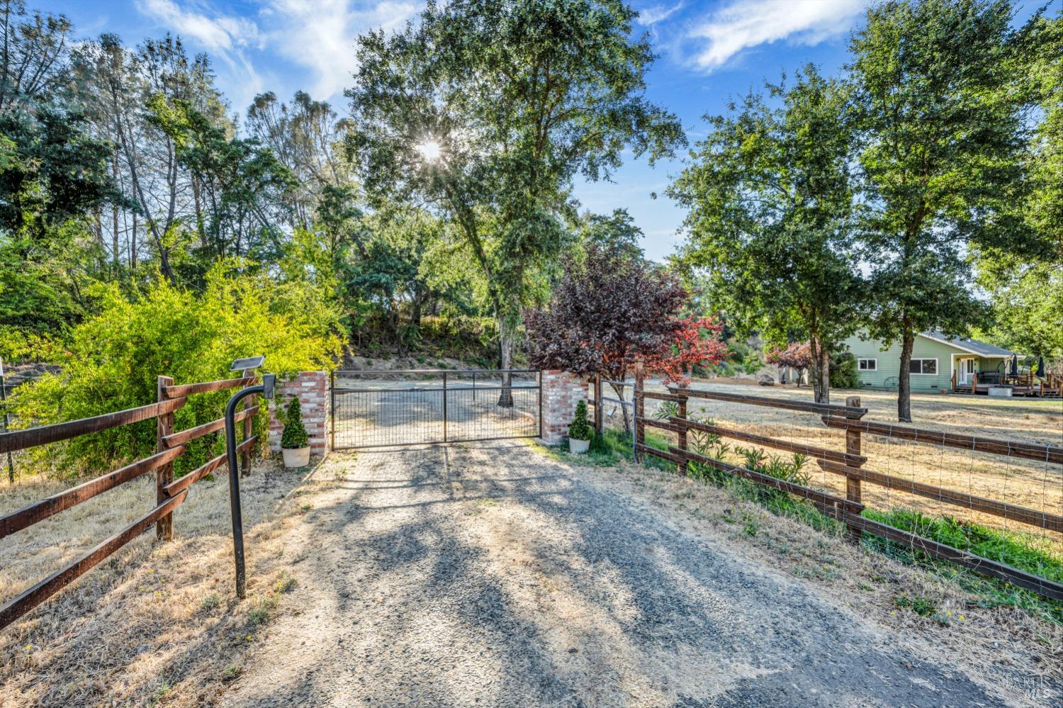 Detail Gallery Image 3 of 42 For 5385 Sabin Rd, Kelseyville,  CA 95451 - 4 Beds | 2/1 Baths