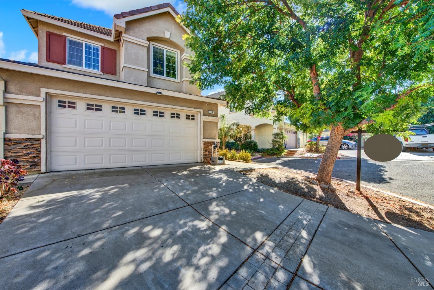 Detail Gallery Image 6 of 66 For 15 Cardinale Ct, Pittsburg,  CA 94565 - 3 Beds | 2/1 Baths