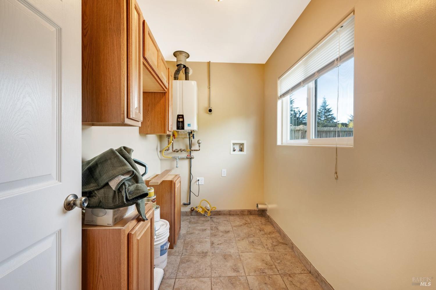 Detail Gallery Image 33 of 37 For 19460 S Highway 1 Unkn, Manchester,  CA 95459 - 2 Beds | 1 Baths