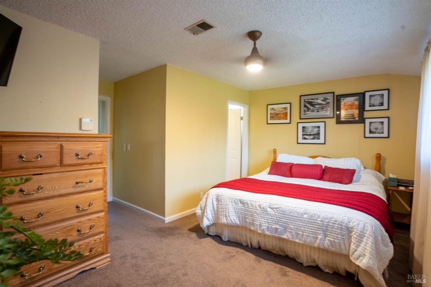 Detail Gallery Image 12 of 28 For 1234 Alderwood Way, Vacaville,  CA 95687 - 3 Beds | 2 Baths