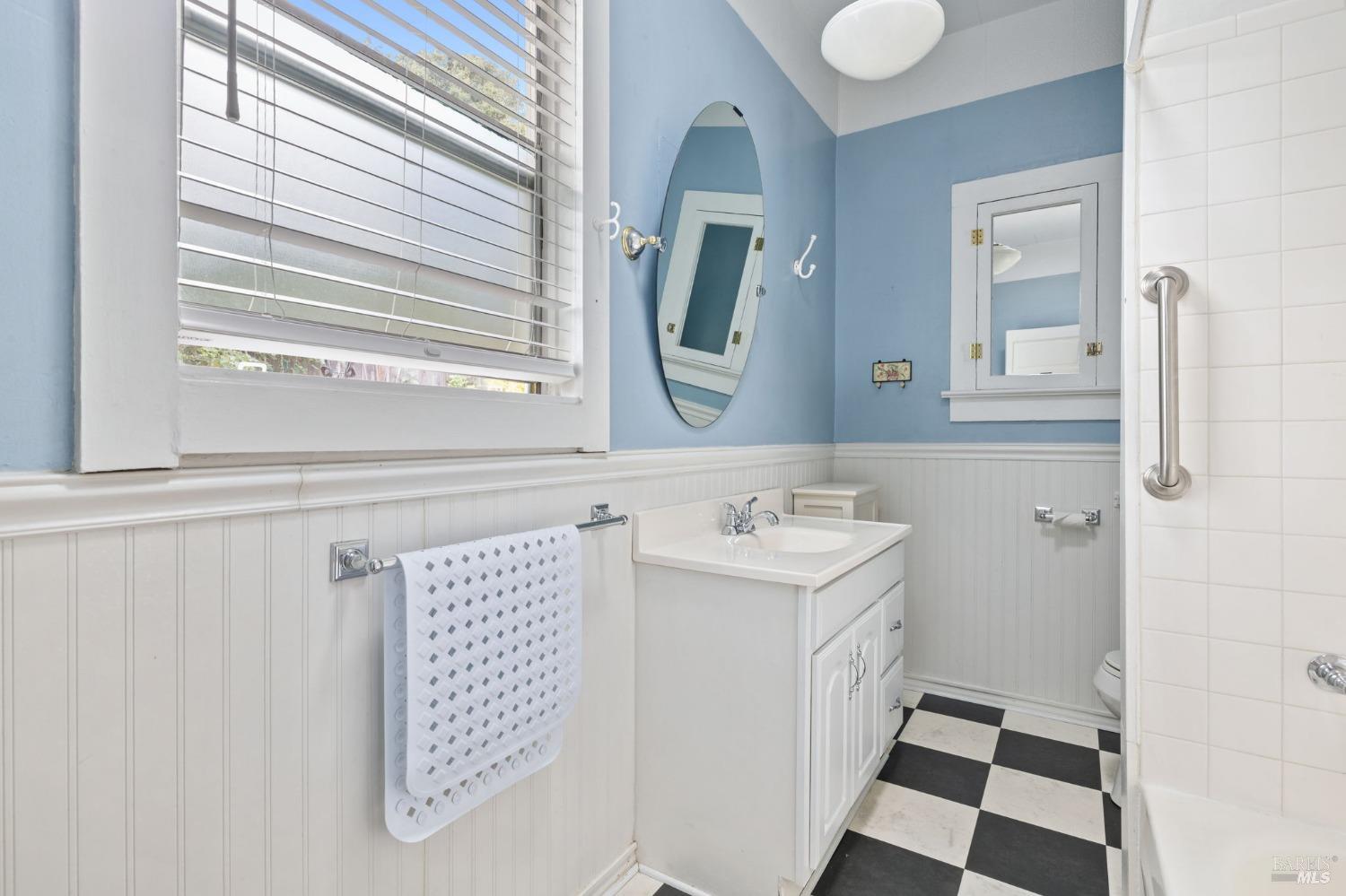 Detail Gallery Image 44 of 63 For 470 Florence Ave, Sebastopol,  CA 95472 - 2 Beds | 1 Baths