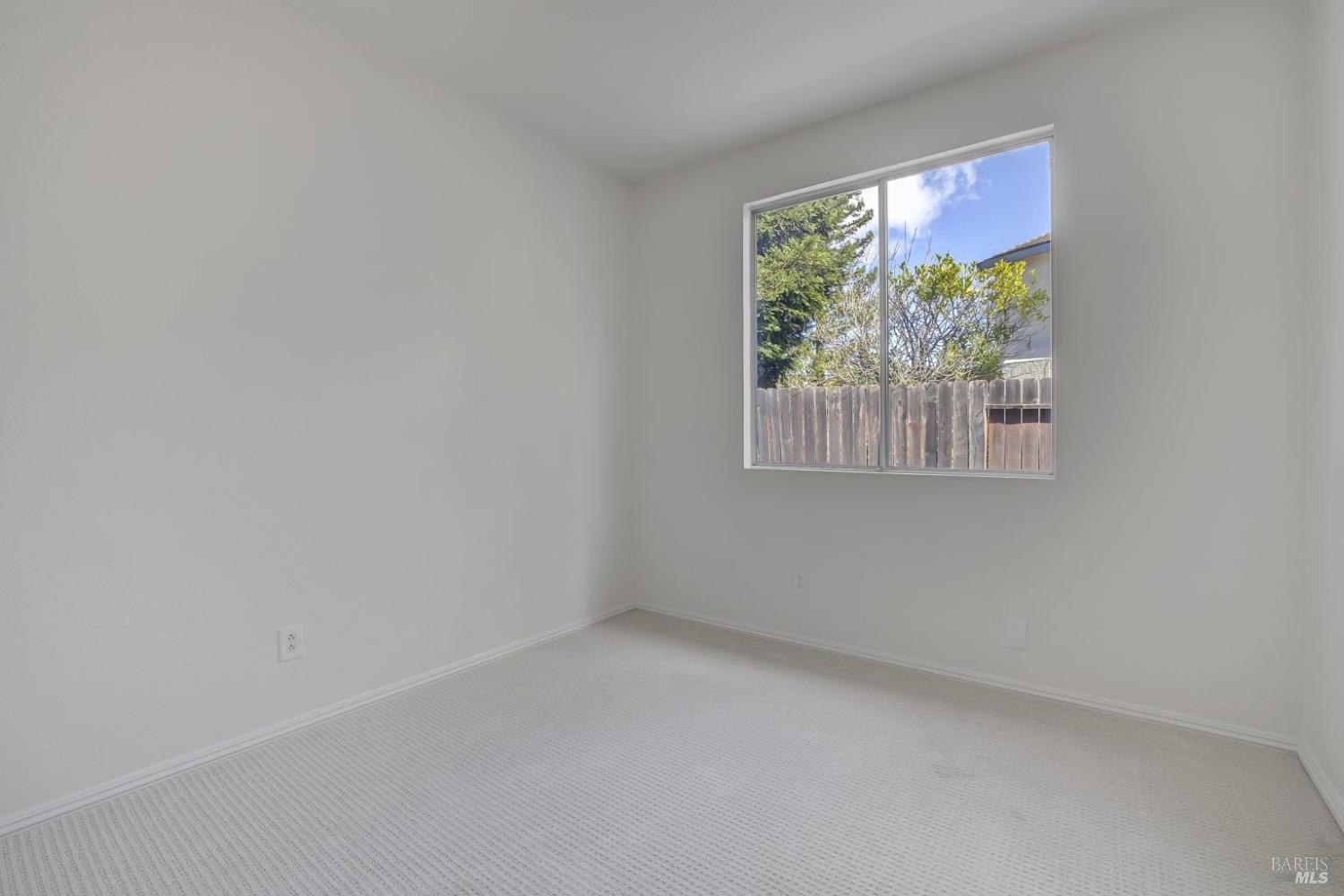 Detail Gallery Image 25 of 57 For 949 Summerbreeze Ct, Vacaville,  CA 95687 - 3 Beds | 2 Baths