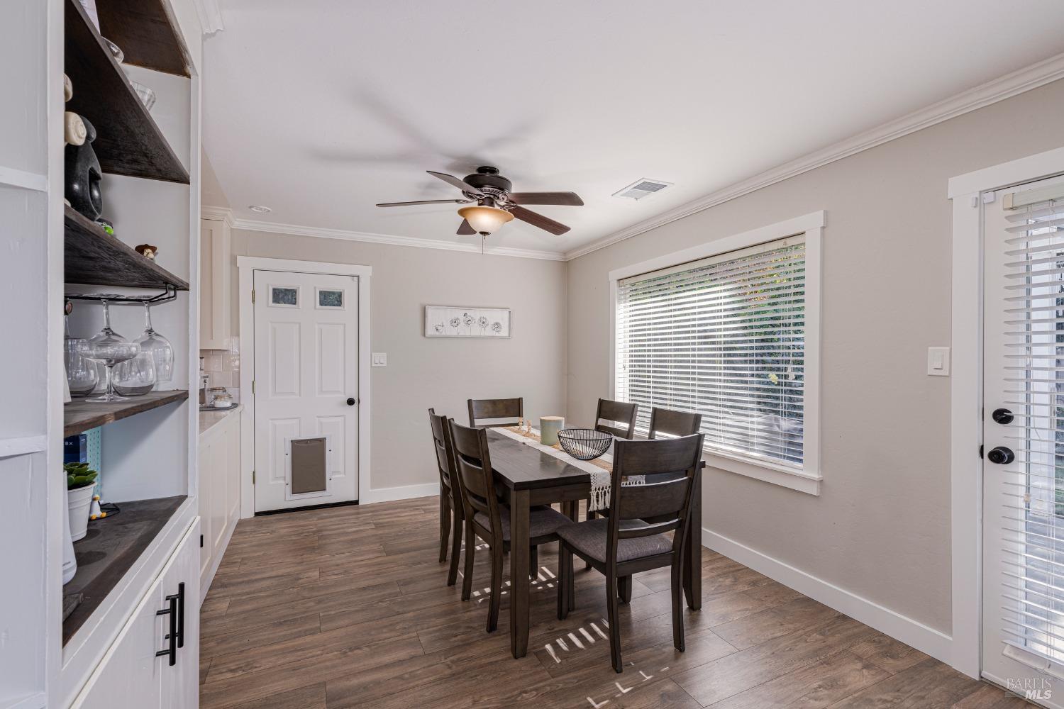 Detail Gallery Image 12 of 27 For 1033 Summerfield Rd, Santa Rosa,  CA 95405 - 3 Beds | 2 Baths