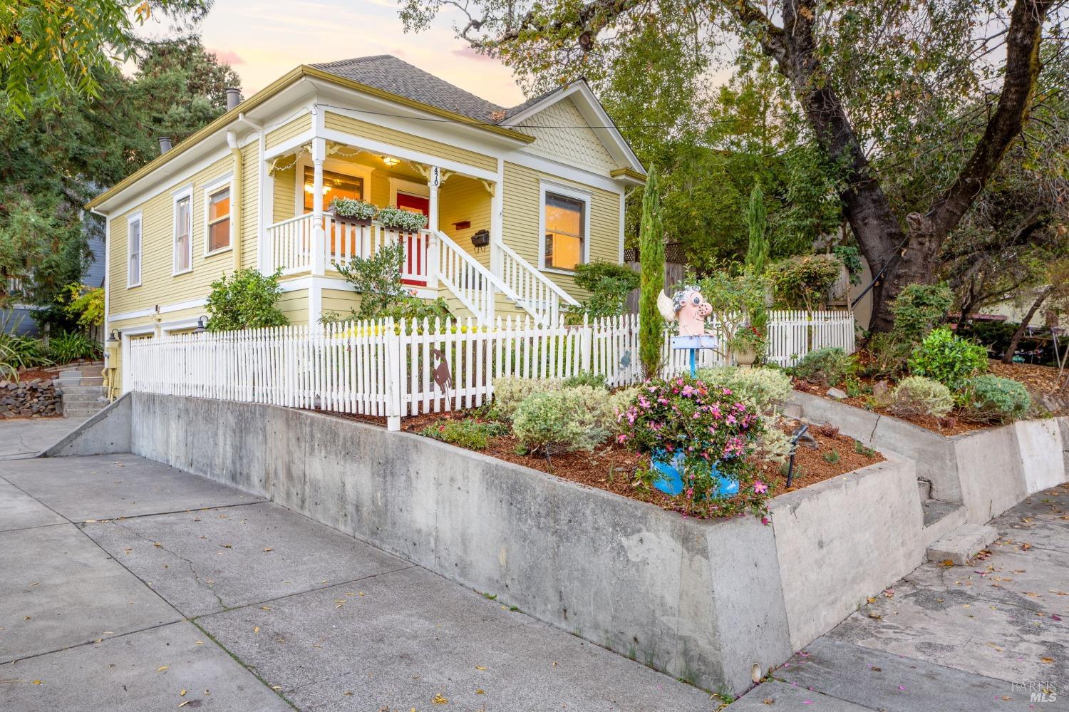 Detail Gallery Image 2 of 63 For 470 Florence Ave, Sebastopol,  CA 95472 - 2 Beds | 1 Baths