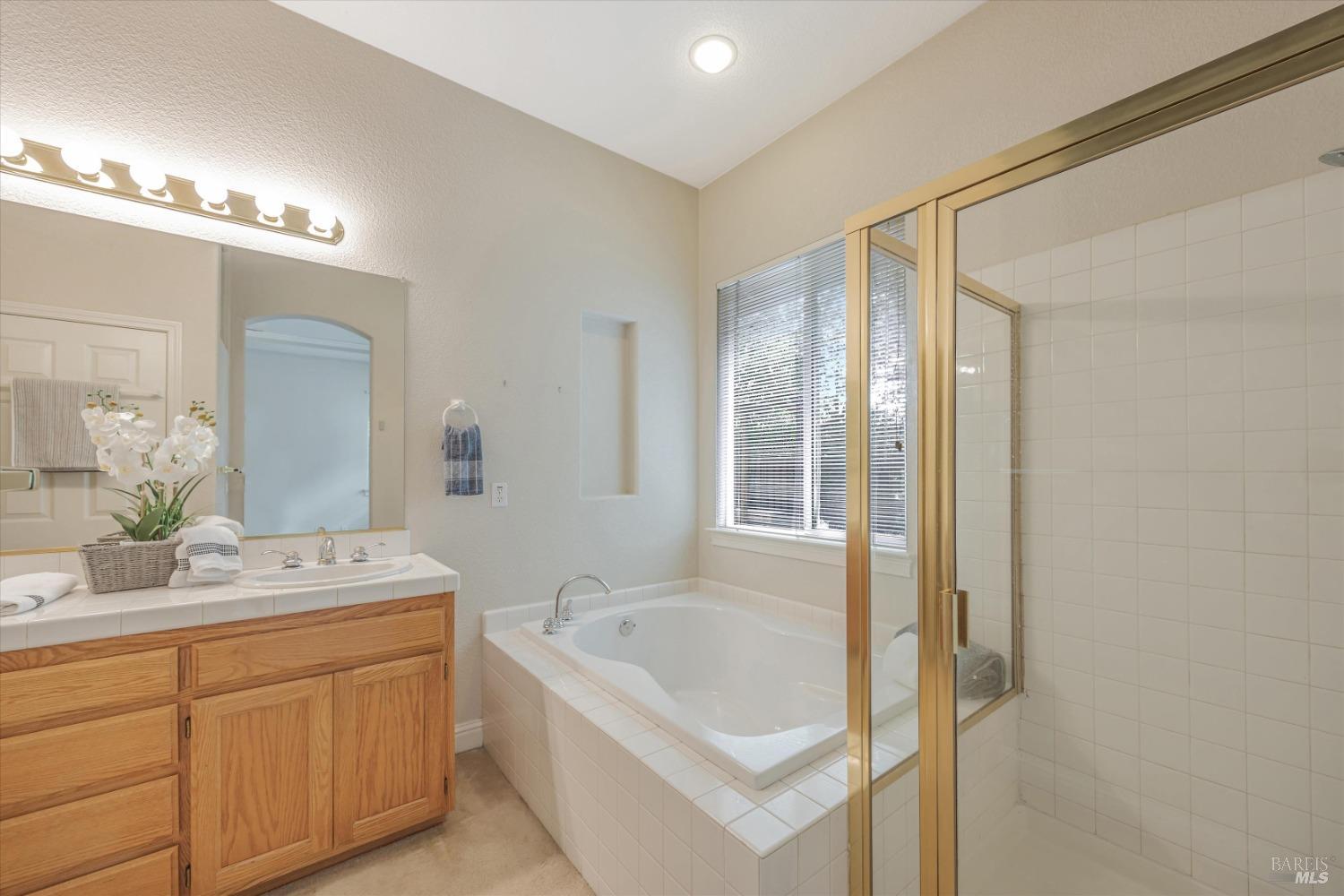 Detail Gallery Image 21 of 37 For 1179 Rochioli Dr, Windsor,  CA 95492 - 4 Beds | 2 Baths