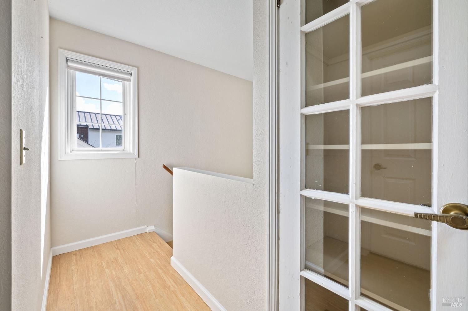 Detail Gallery Image 12 of 30 For 5166 Firestone Pl, Santa Rosa,  CA 95409 - 3 Beds | 2/1 Baths