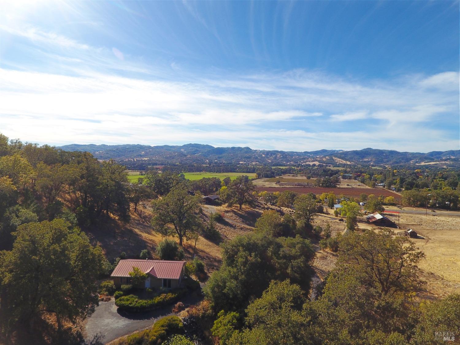 Detail Gallery Image 20 of 25 For 11781 E Side Potter Valley Rd, Potter Valley,  CA 95469 - 2 Beds | 1 Baths