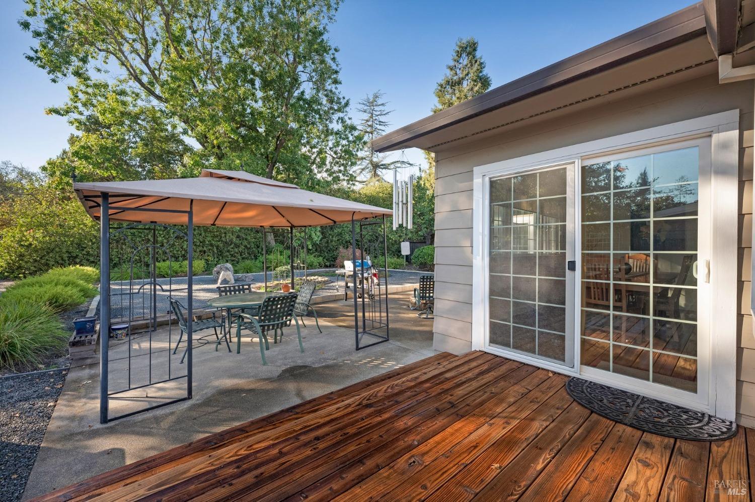 Detail Gallery Image 33 of 46 For 349 Piezzi Rd, Santa Rosa,  CA 95401 - 3 Beds | 2/1 Baths