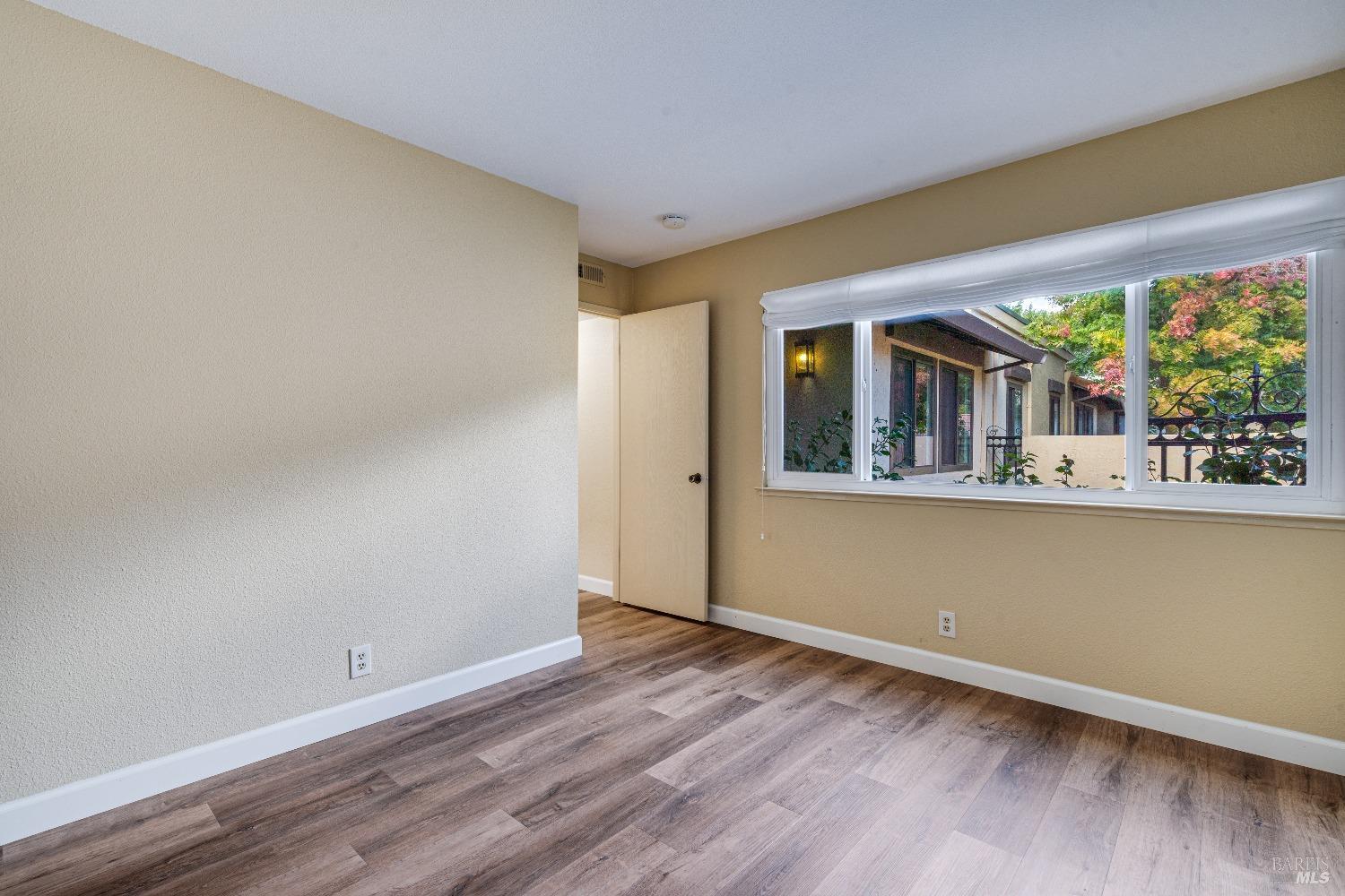 Detail Gallery Image 22 of 43 For 114 La Mancha Dr, Sonoma,  CA 95476 - 2 Beds | 1/1 Baths