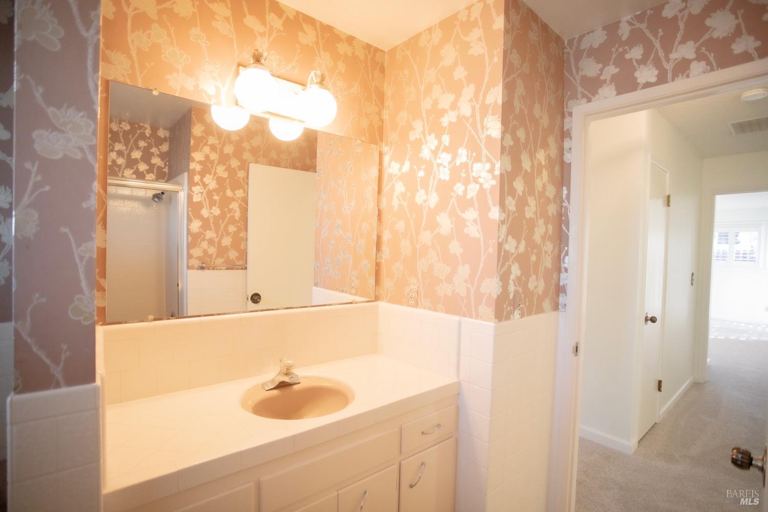 Detail Gallery Image 21 of 32 For 218 La Crosse Ave, Santa Rosa,  CA 95409 - 3 Beds | 2/1 Baths