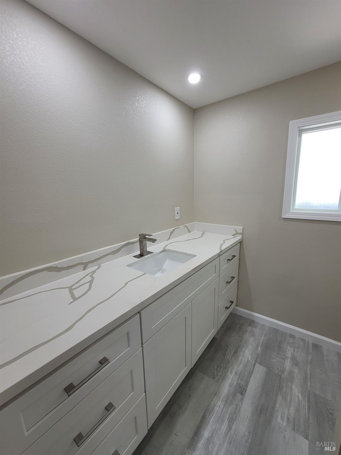 Detail Gallery Image 17 of 19 For 60 Sequoia Cir, Santa Rosa,  CA 95401 - 2 Beds | 2 Baths