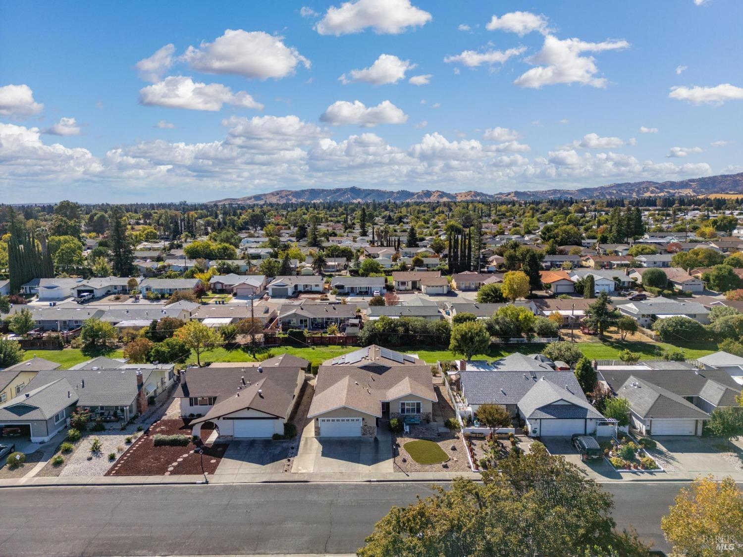 Detail Gallery Image 29 of 36 For 116 Carlsbad Cir, Vacaville,  CA 95687 - 2 Beds | 2 Baths