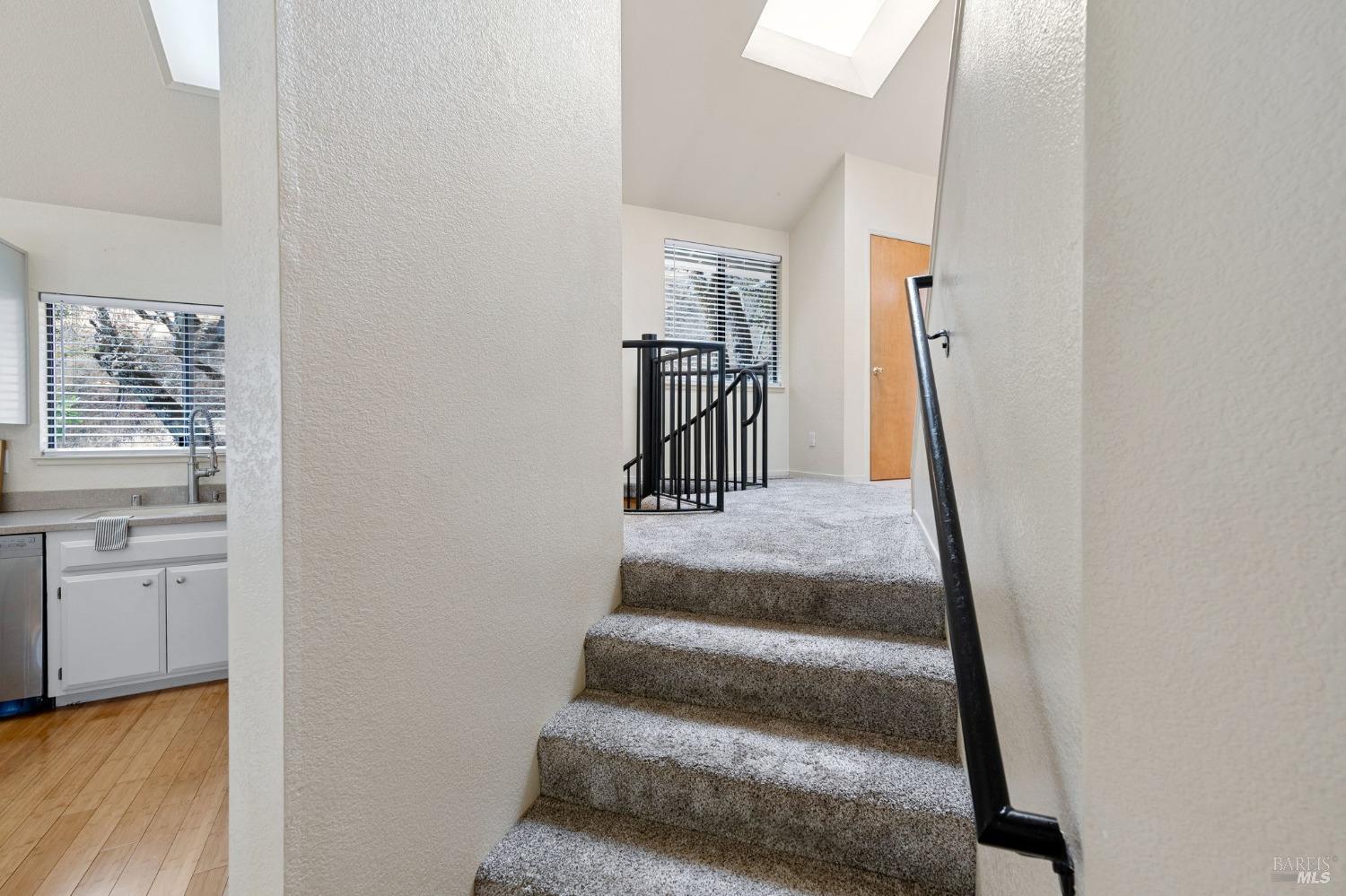 Detail Gallery Image 28 of 72 For 30 Beechwood Ct, Napa,  CA 94558 - 3 Beds | 3/1 Baths