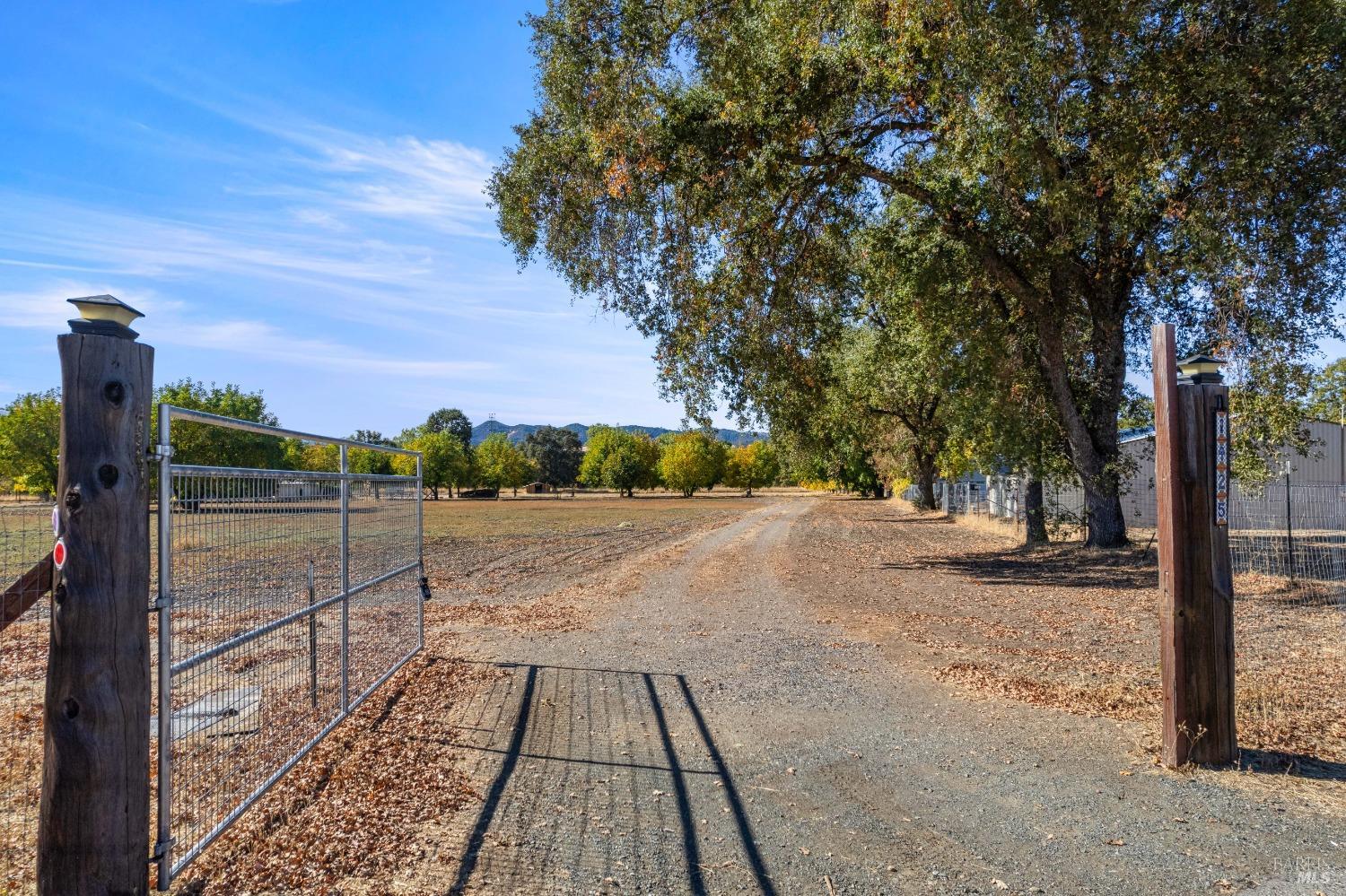 Detail Gallery Image 2 of 55 For 1425 E State Highway 20 Hwy, Upper Lake,  CA 95485 - 2 Beds | 2 Baths