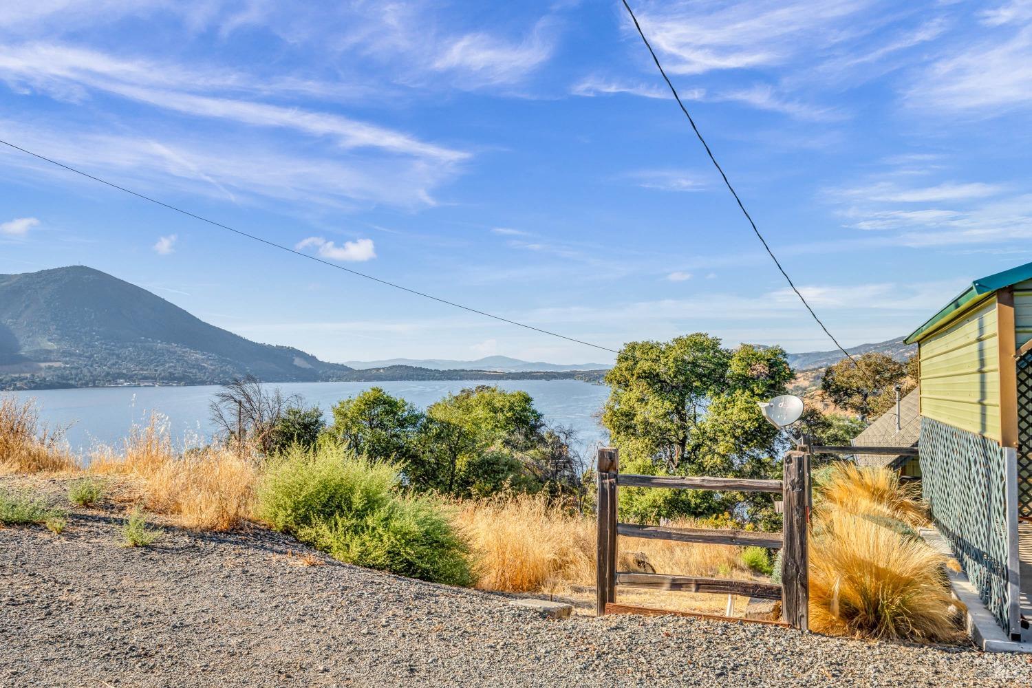 Detail Gallery Image 63 of 70 For 3012 Oak Crest Dr, Clearlake,  CA 95422 - 6 Beds | 3/1 Baths