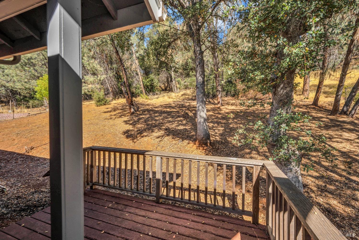 Detail Gallery Image 22 of 29 For 18700 Oak Grove Rd, Hidden Valley Lake,  CA 95467 - 3 Beds | 2/1 Baths