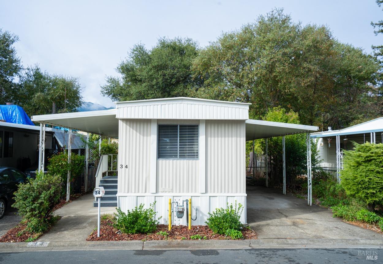 Detail Gallery Image 2 of 23 For 700 E Gobbi St 34, Ukiah,  CA 95482 - 2 Beds | 1 Baths