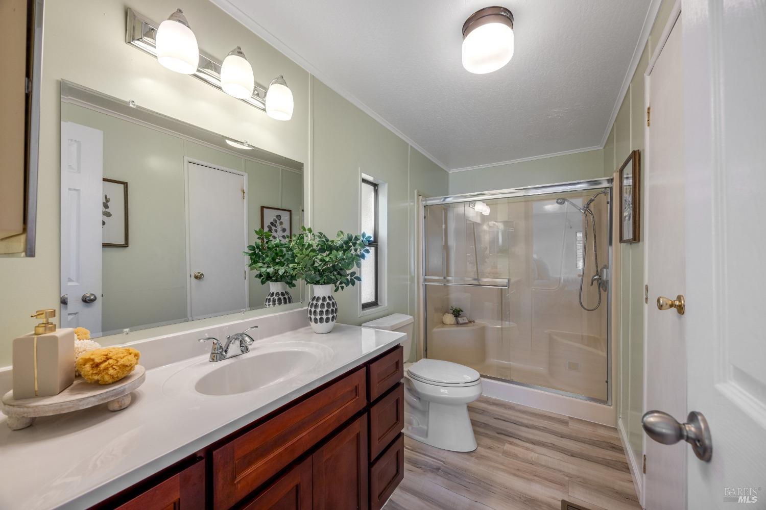 Detail Gallery Image 16 of 27 For 1517 Royal Oak Dr, Petaluma,  CA 94954 - 3 Beds | 2 Baths