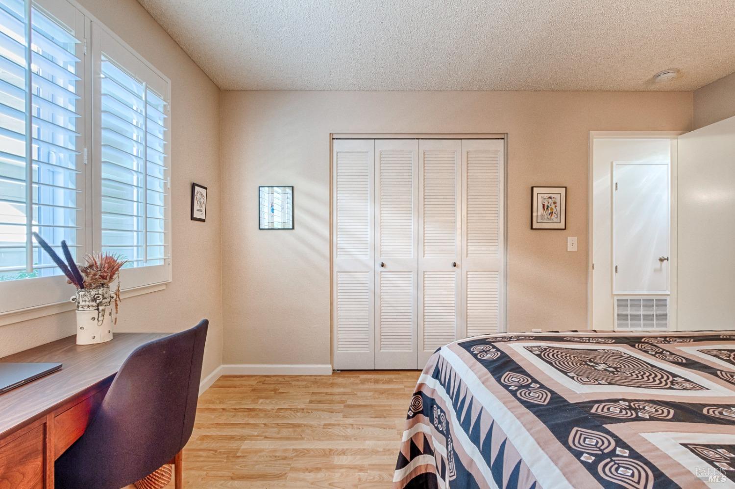 Detail Gallery Image 16 of 30 For 332 Twin Lakes Dr, Santa Rosa,  CA 95409 - 2 Beds | 2 Baths