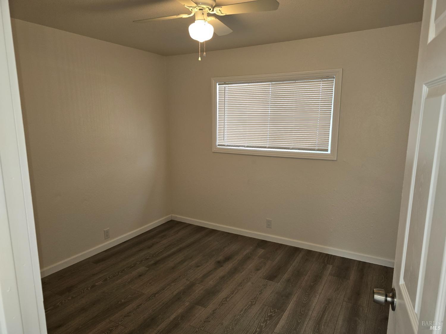 Detail Gallery Image 10 of 14 For 205 Walnut St, Suisun City,  CA 94585 - 3 Beds | 2 Baths