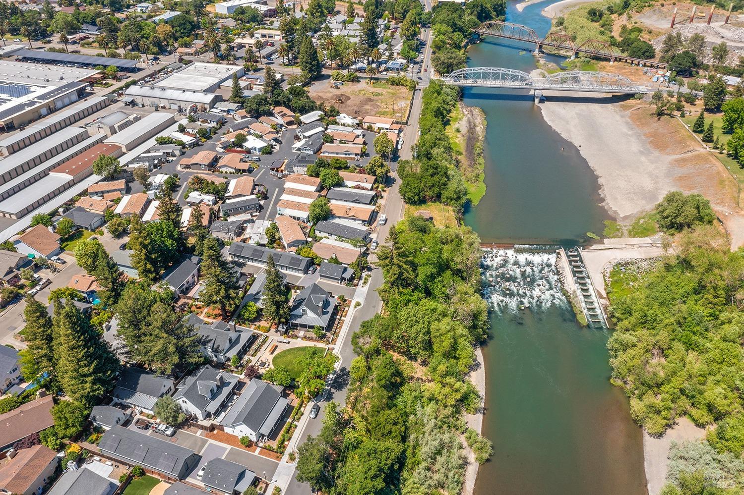 Detail Gallery Image 39 of 39 For 107 Kennedy Ln, Healdsburg,  CA 95448 - 2 Beds | 2 Baths