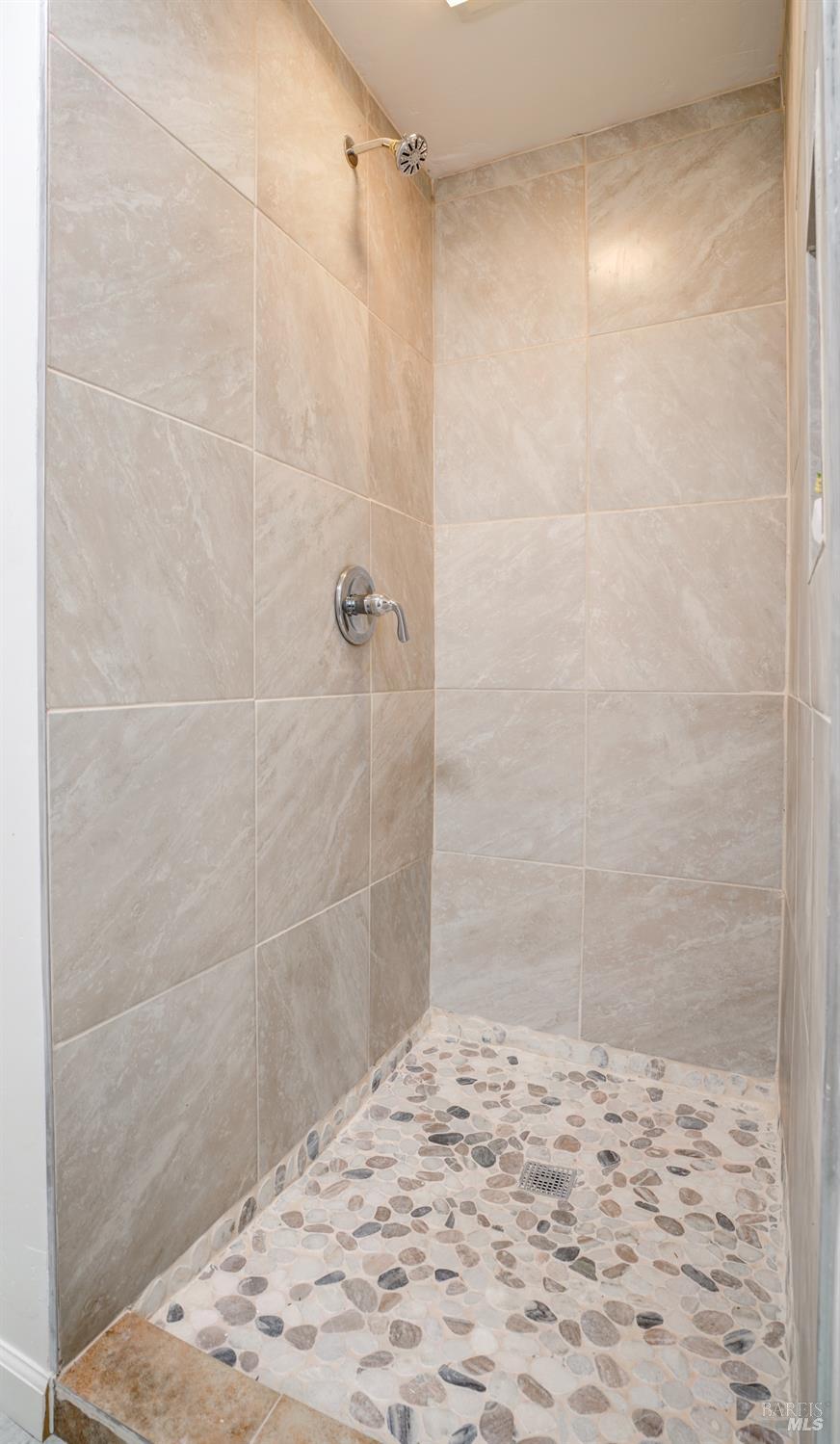 Detail Gallery Image 13 of 28 For 1010 Ruth Pl, Santa Rosa,  CA 95401 - 3 Beds | 2 Baths