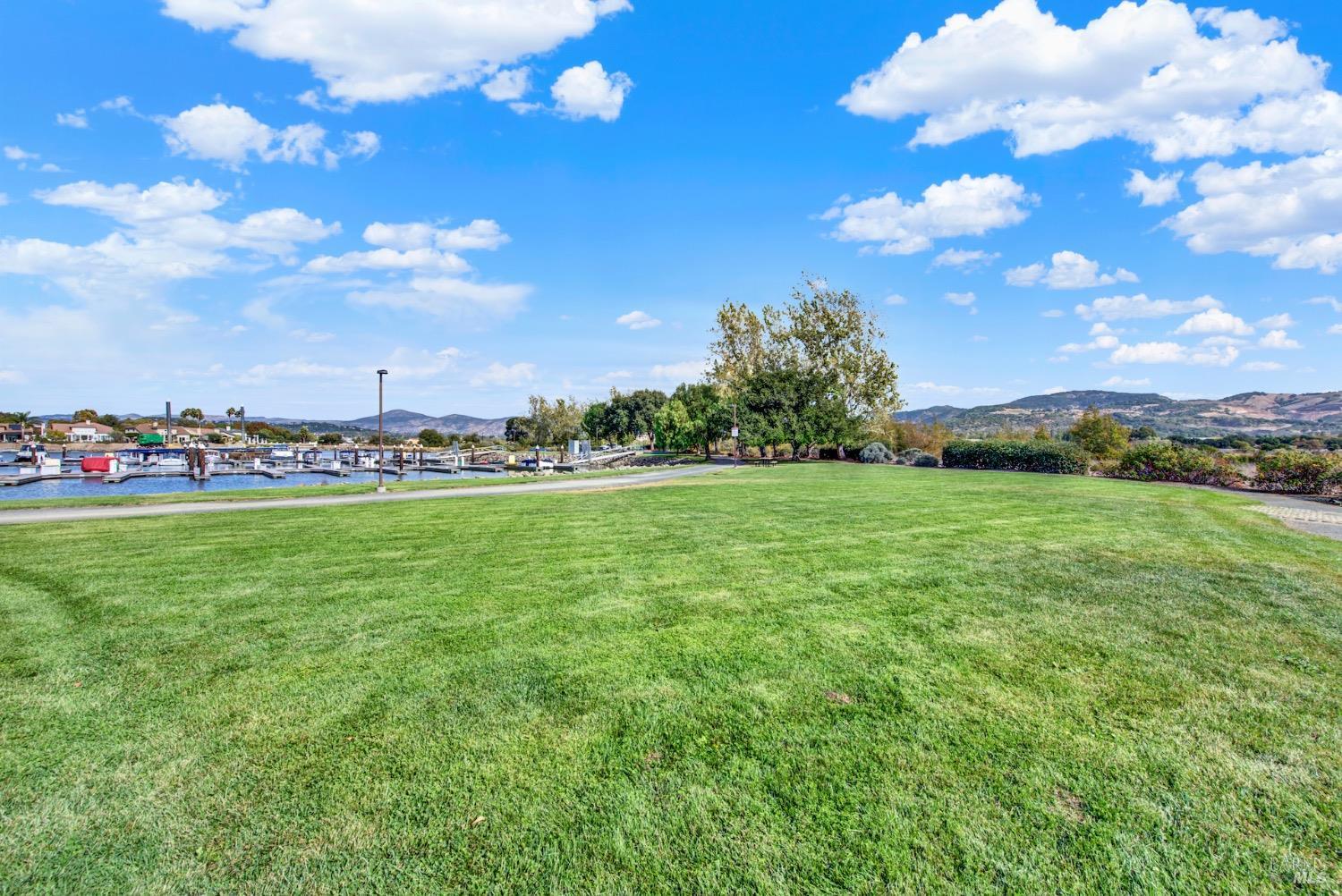 Detail Gallery Image 70 of 75 For 90 S Newport Dr, Napa,  CA 94559 - 4 Beds | 2/1 Baths