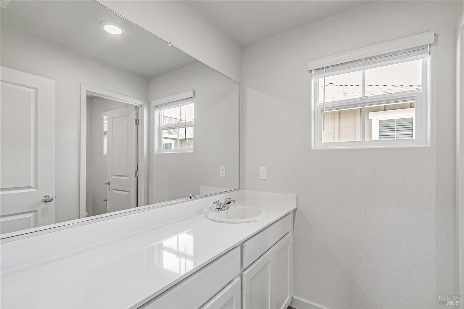 Detail Gallery Image 10 of 20 For 127 Flounder St, Suisun City,  CA 94585 - 3 Beds | 2/1 Baths