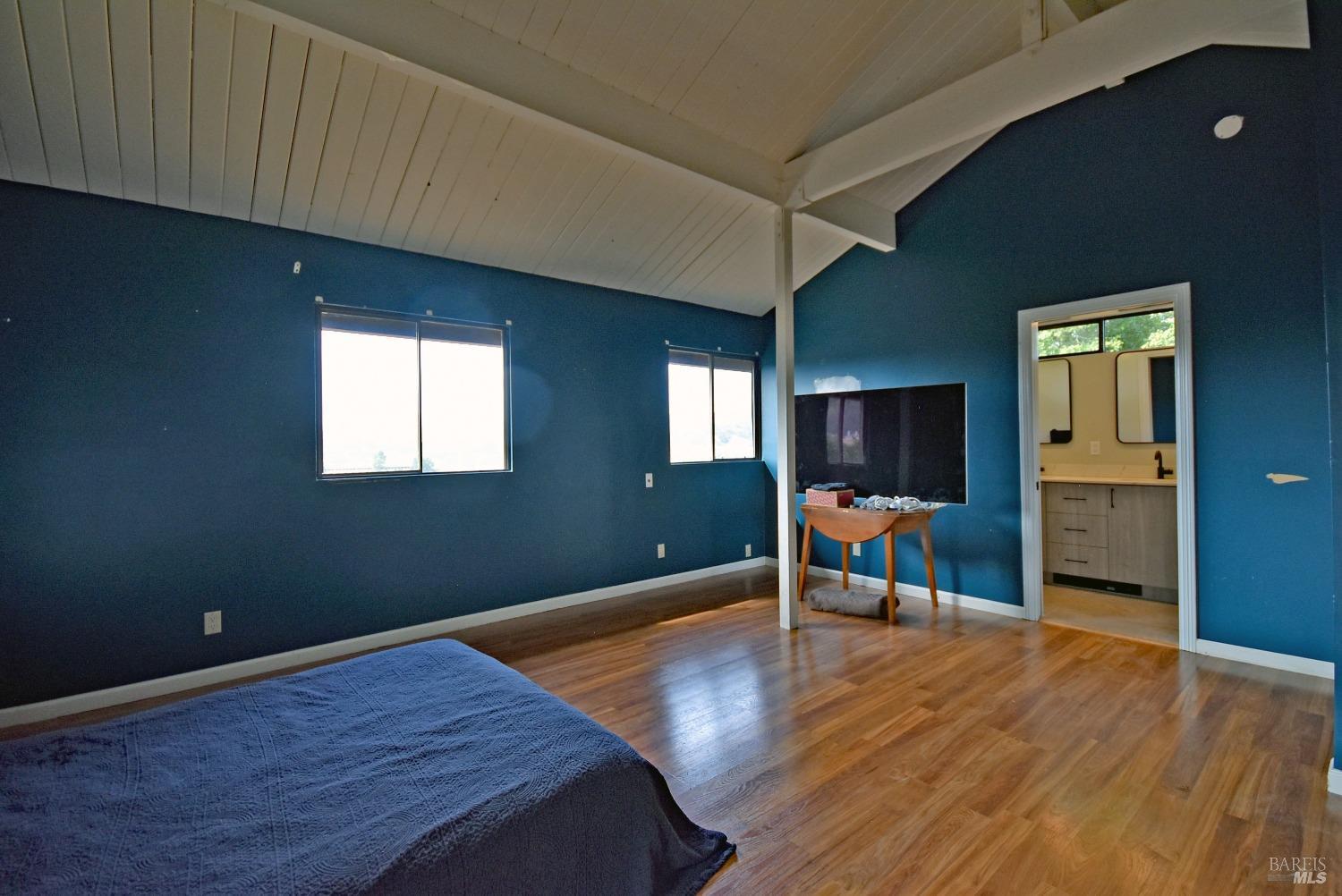 Detail Gallery Image 17 of 27 For 20 Carmel Ct, San Rafael,  CA 94903 - 4 Beds | 3/1 Baths