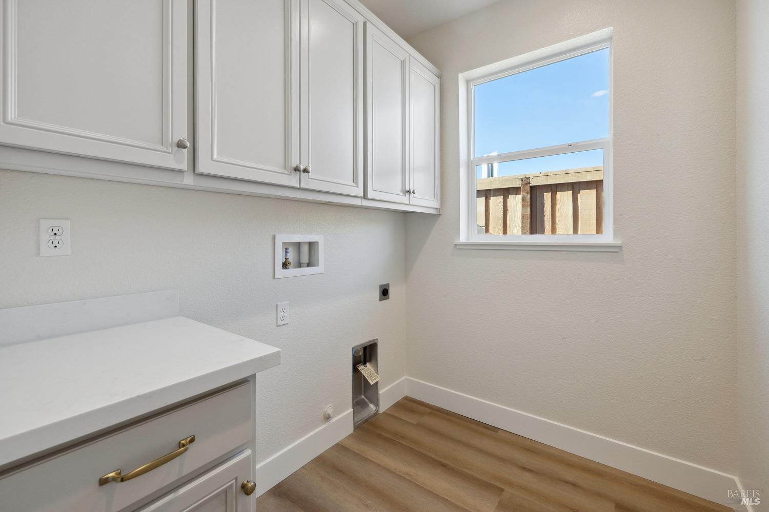 Detail Gallery Image 28 of 32 For 1600 Nightfall Ln, Fairfield,  CA 94533 - 3 Beds | 2/1 Baths