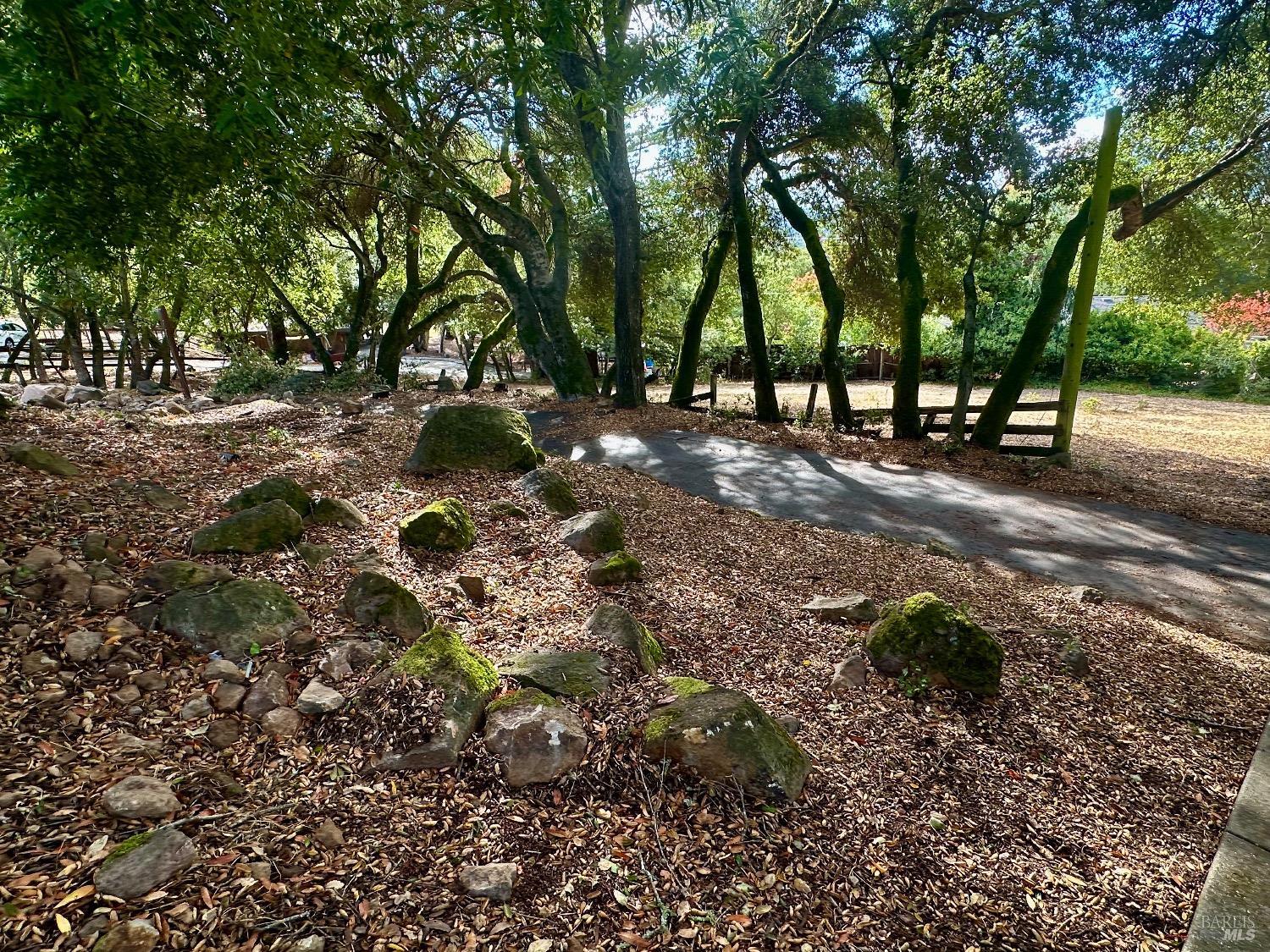 Detail Gallery Image 8 of 35 For 5320 Rosita Way, Santa Rosa,  CA 95409 - 4 Beds | 3 Baths