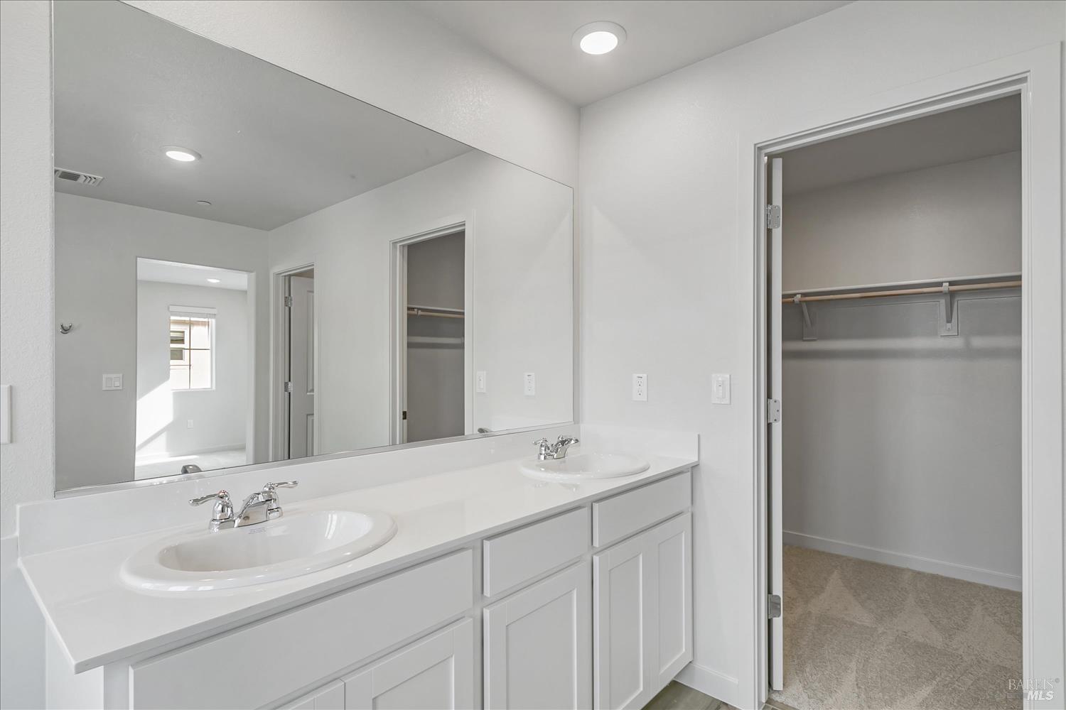 Detail Gallery Image 15 of 20 For 137 Clownfish St, Suisun City,  CA 94585 - 3 Beds | 2/1 Baths