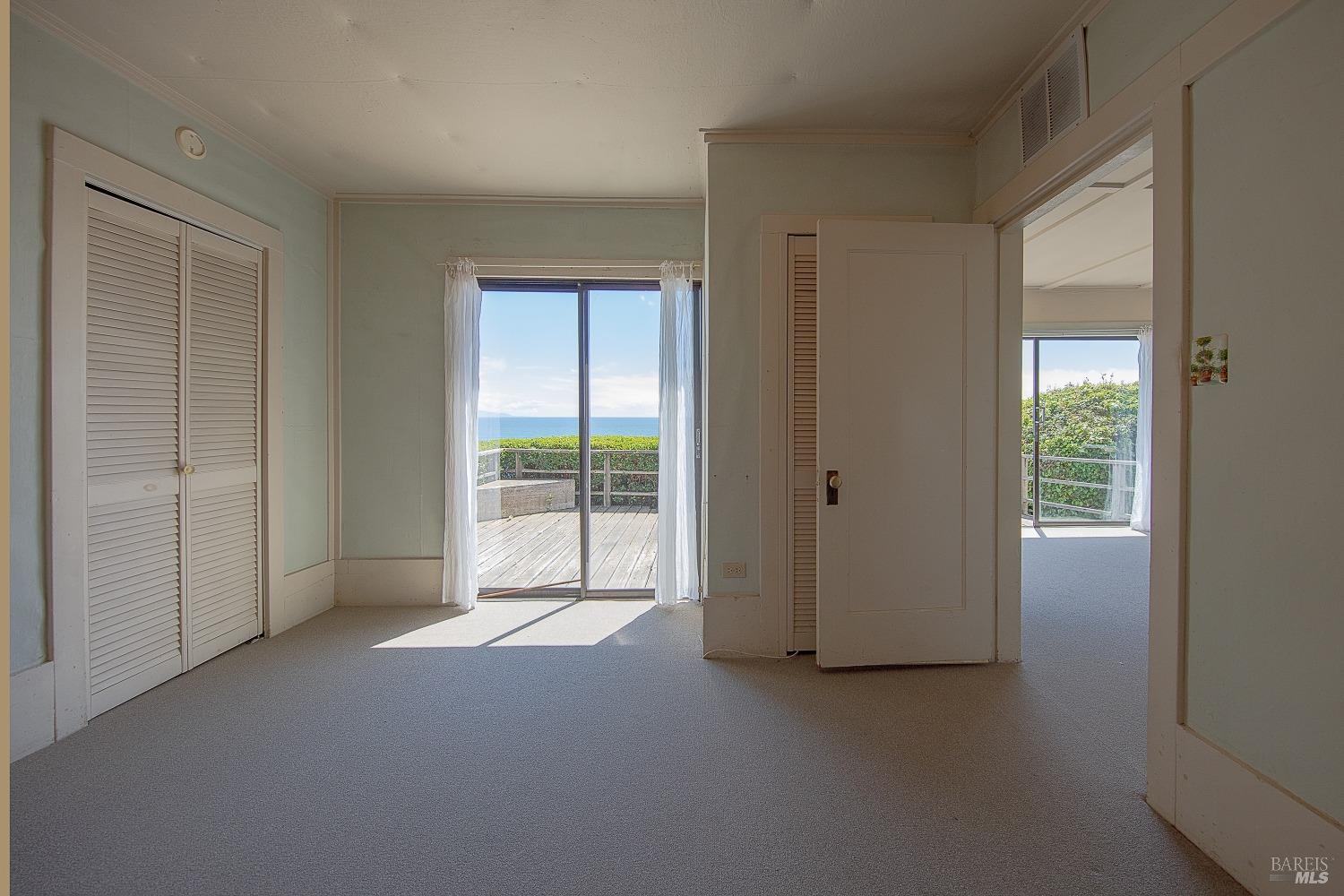 Detail Gallery Image 7 of 28 For 81 Crescente Ave, Bolinas,  CA 94924 - 2 Beds | 1 Baths