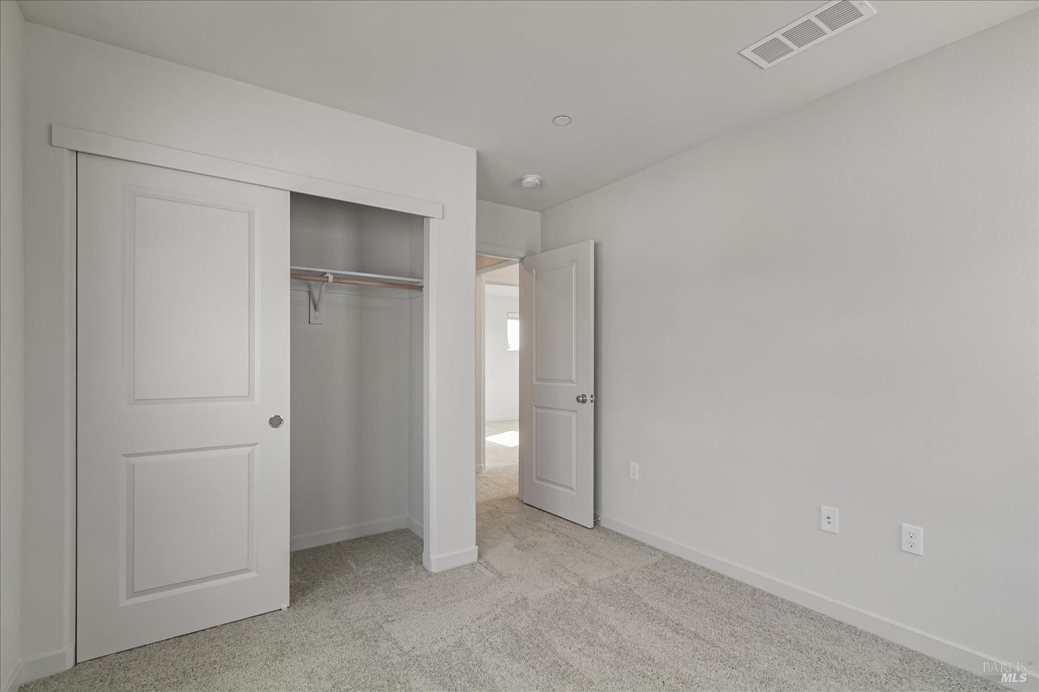 Detail Gallery Image 13 of 20 For 137 Clownfish St, Suisun City,  CA 94585 - 3 Beds | 2/1 Baths