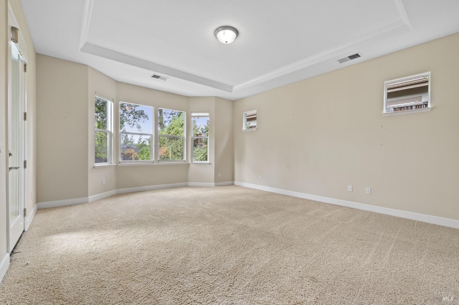 Detail Gallery Image 21 of 62 For 9221 Oak Trail Cir, Santa Rosa,  CA 95409 - 2 Beds | 2 Baths