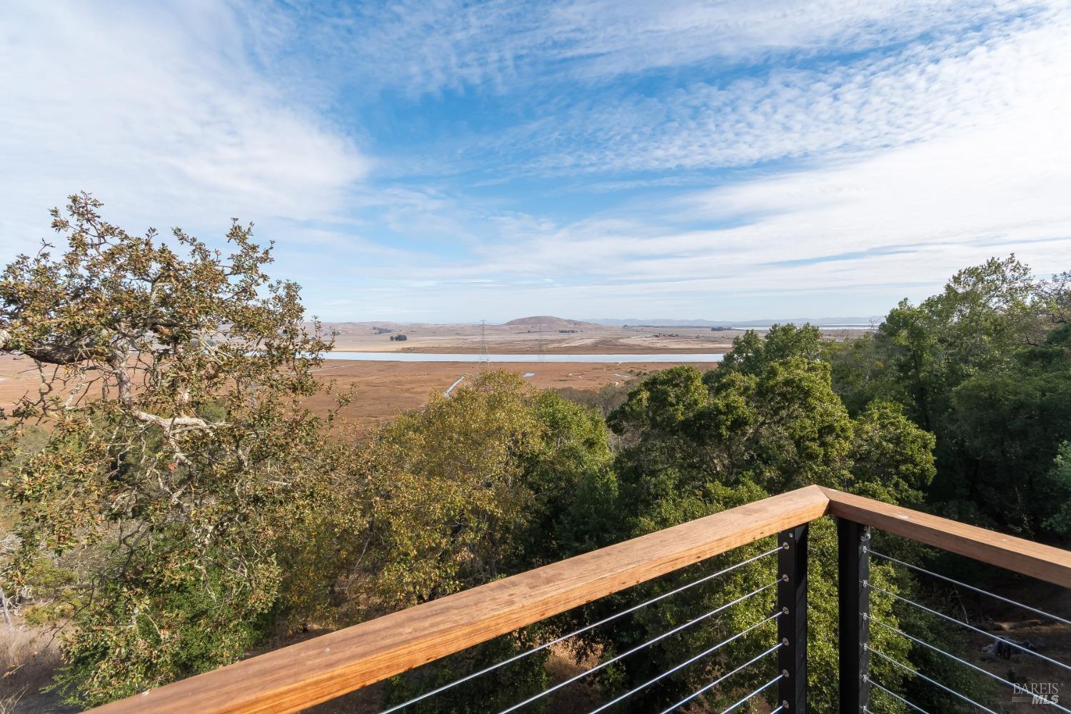 Detail Gallery Image 39 of 60 For 230 Crest Rd, Novato,  CA 94945 - 4 Beds | 3/1 Baths