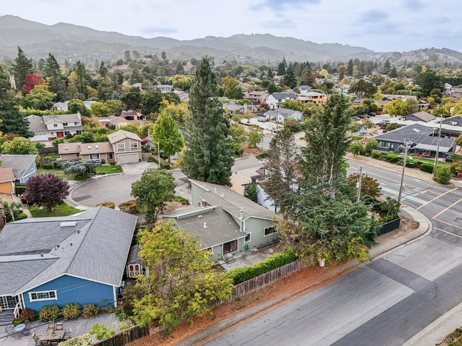 Detail Gallery Image 39 of 40 For 25 Leslie Ct, Novato,  CA 94947 - 3 Beds | 2 Baths